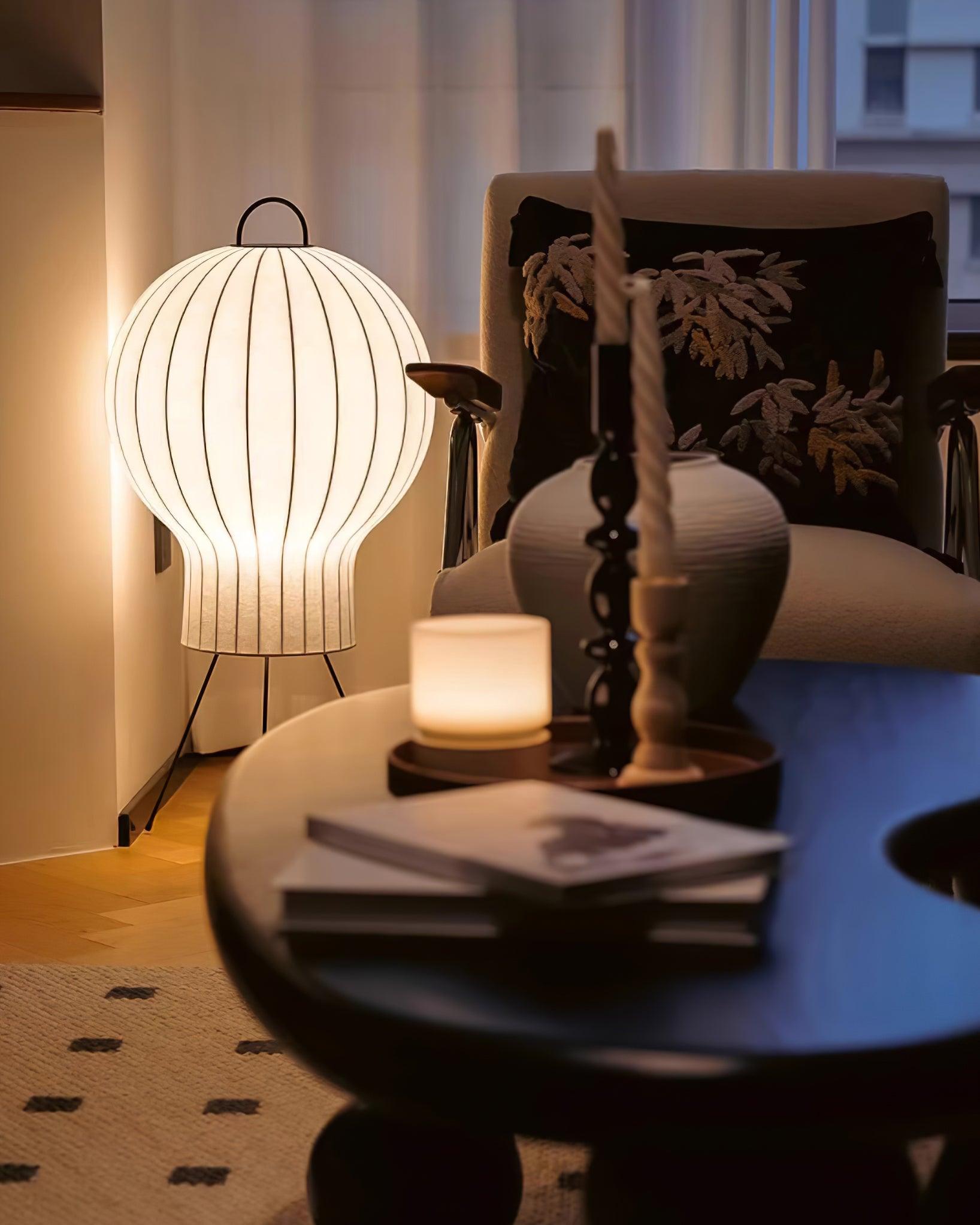 Balloon Minimalist Silk Floor lamp-Neutral Decor