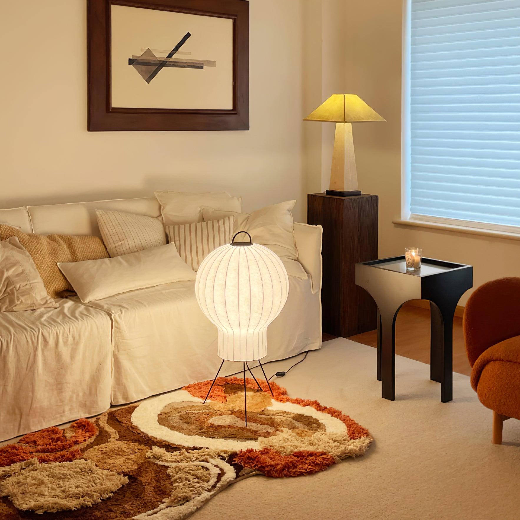 Balloon Minimalist Silk Floor lamp-Neutral Decor