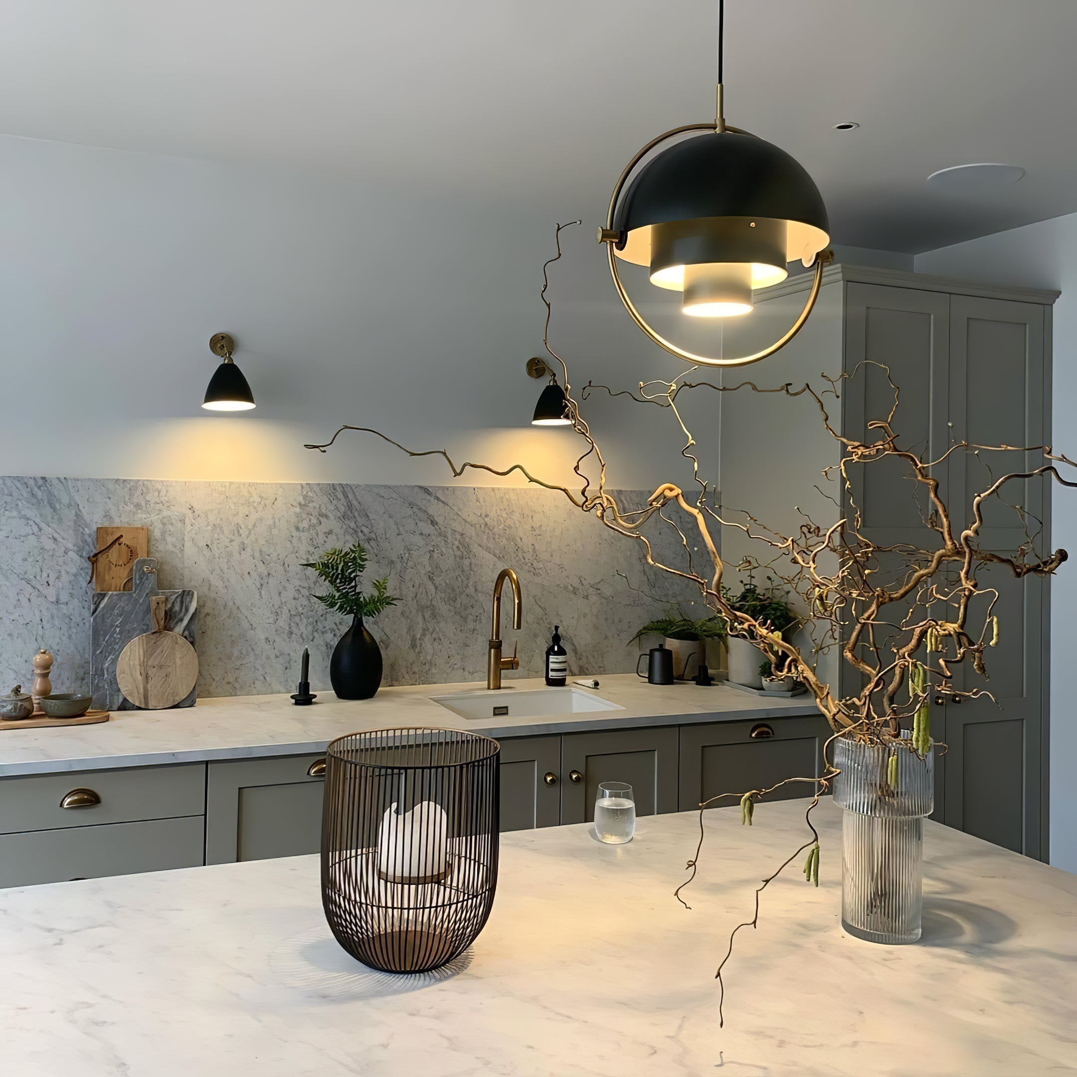 Lustra Pendant Lamp Deformed Ball Golden-Neutral Decor