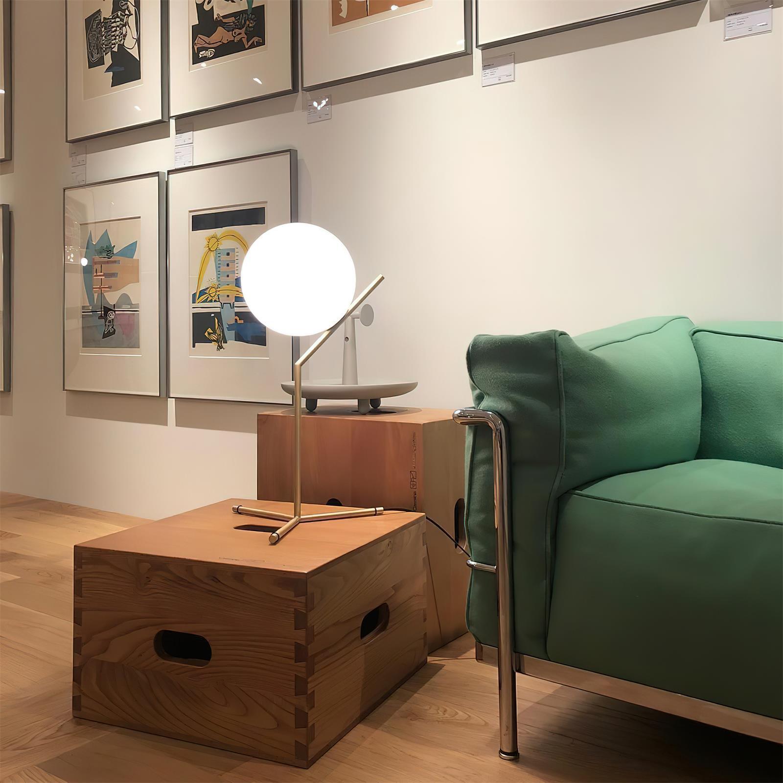 Cyvian Table Lamp