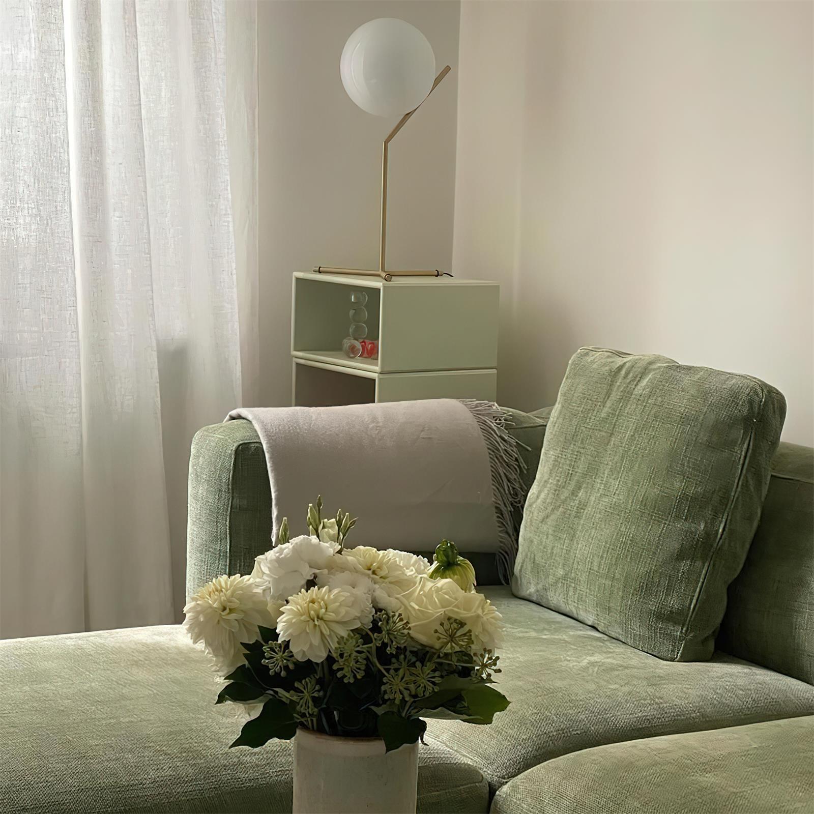 Cyvian Table Lamp