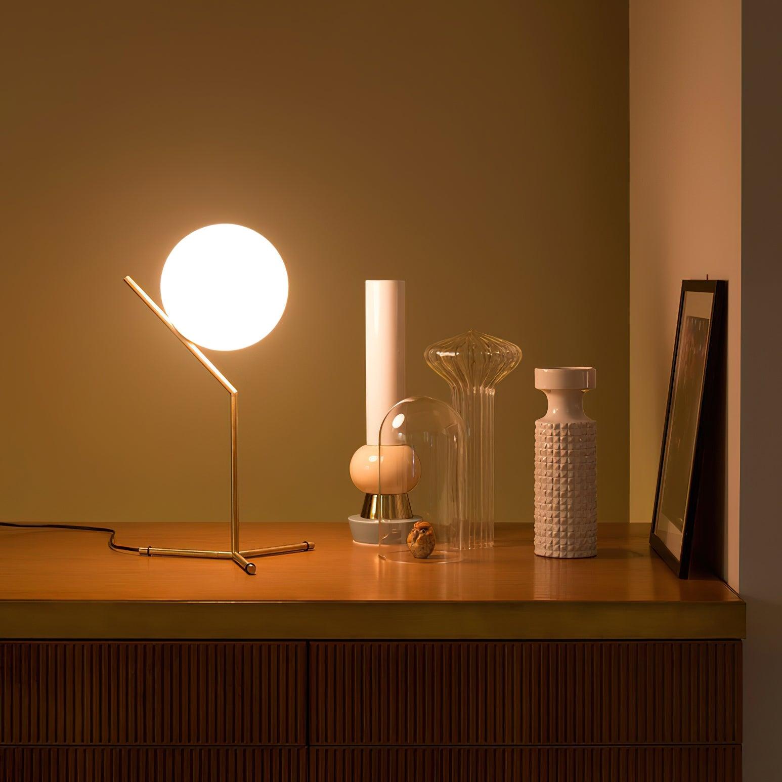 Cyvian Table Lamp
