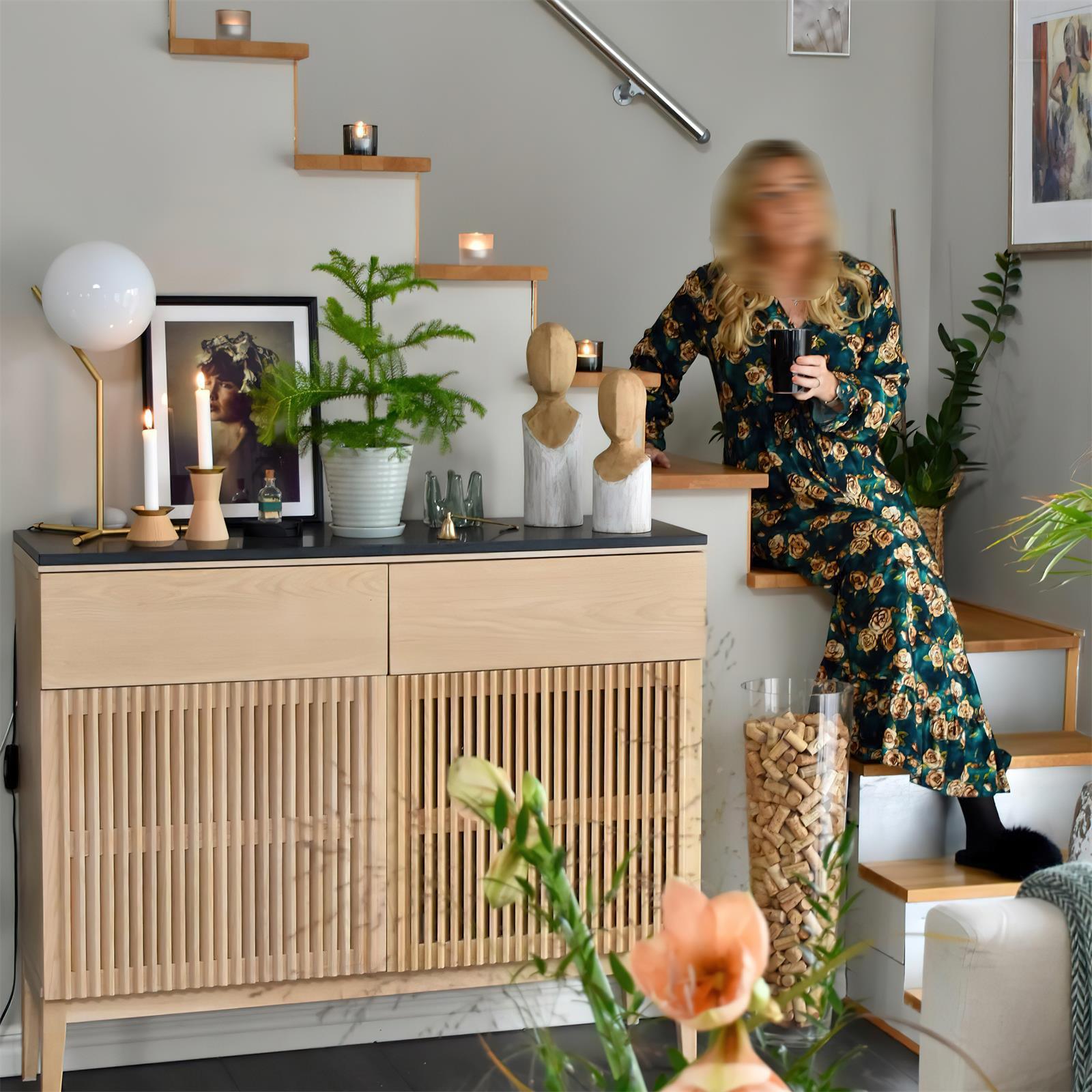 Cyvian Table Lamp