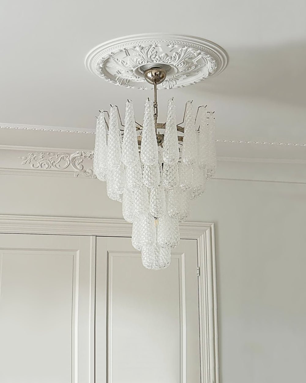 Aurora Chandelier Clear Droplets Murano Glass Waterfall Diamond-Neutral Decor