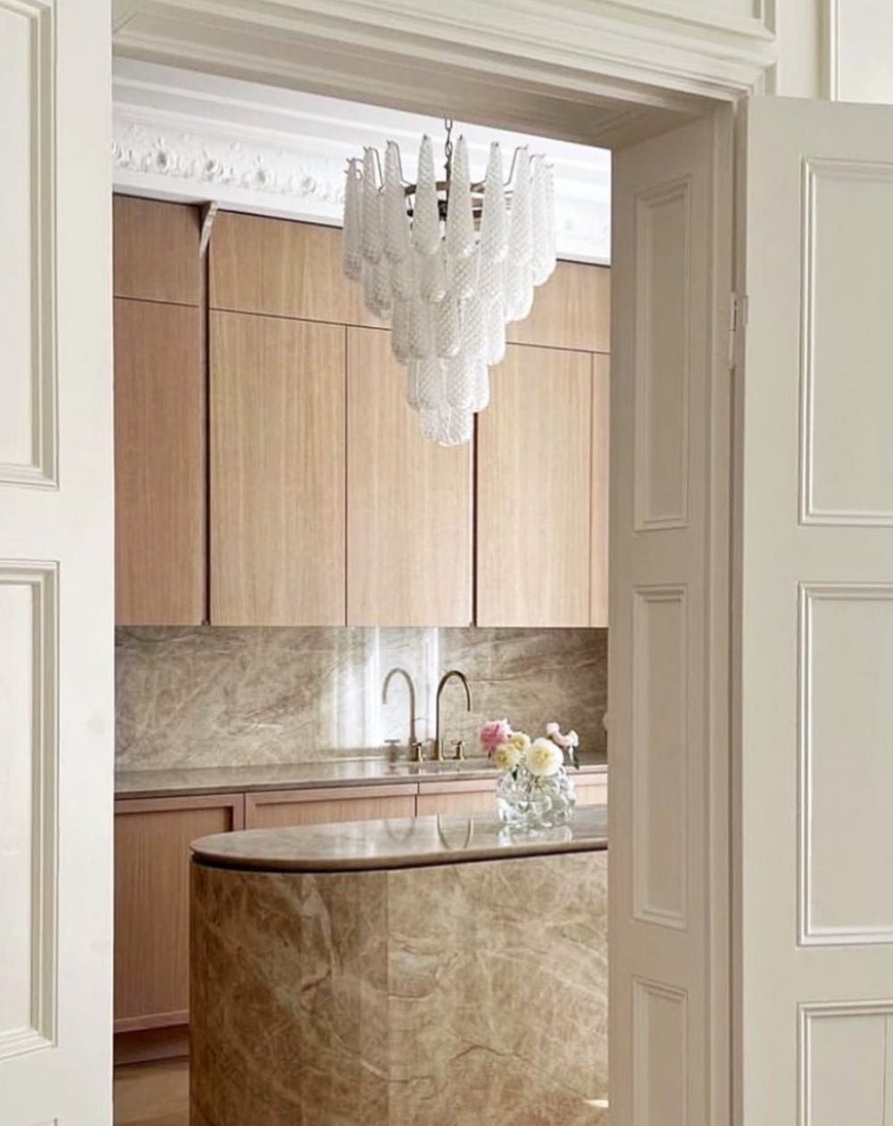 Aurora Chandelier Clear Droplets Murano Glass Waterfall Diamond-Neutral Decor
