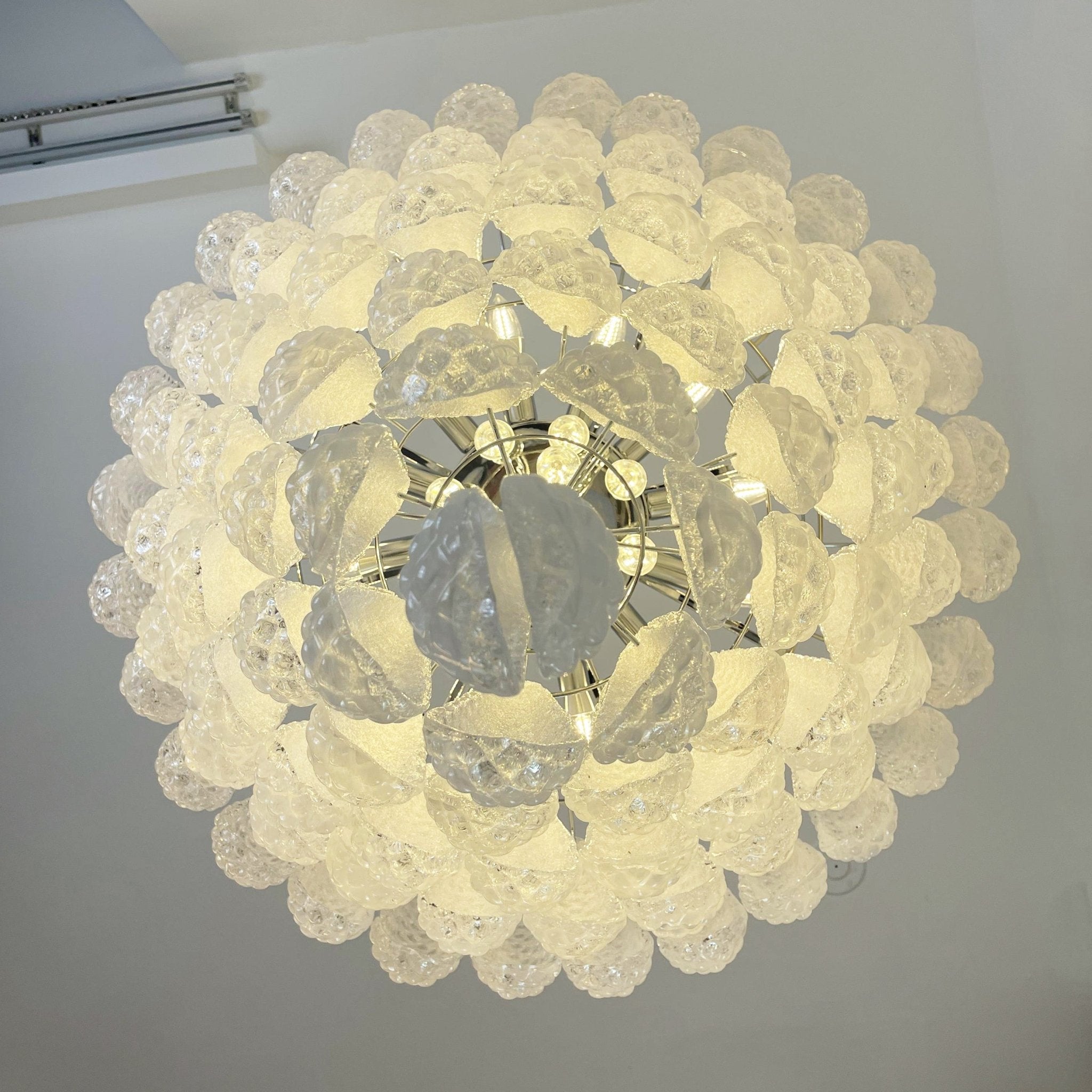 Aurora Chandelier Clear Droplets Murano Glass Waterfall Diamond-Neutral Decor