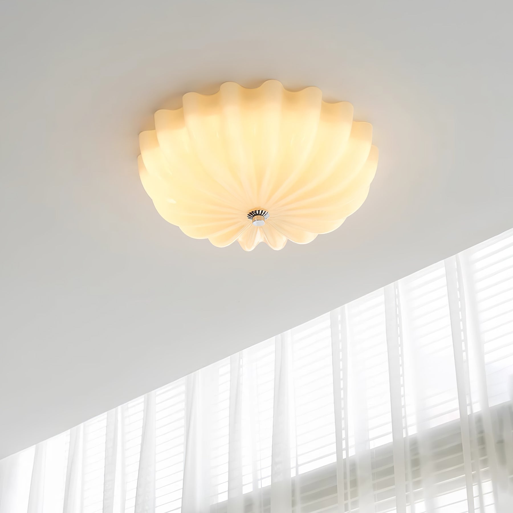 Urelis Ceiling Lamp Murano Blown Glass Shell Inspired-Neutral Decor