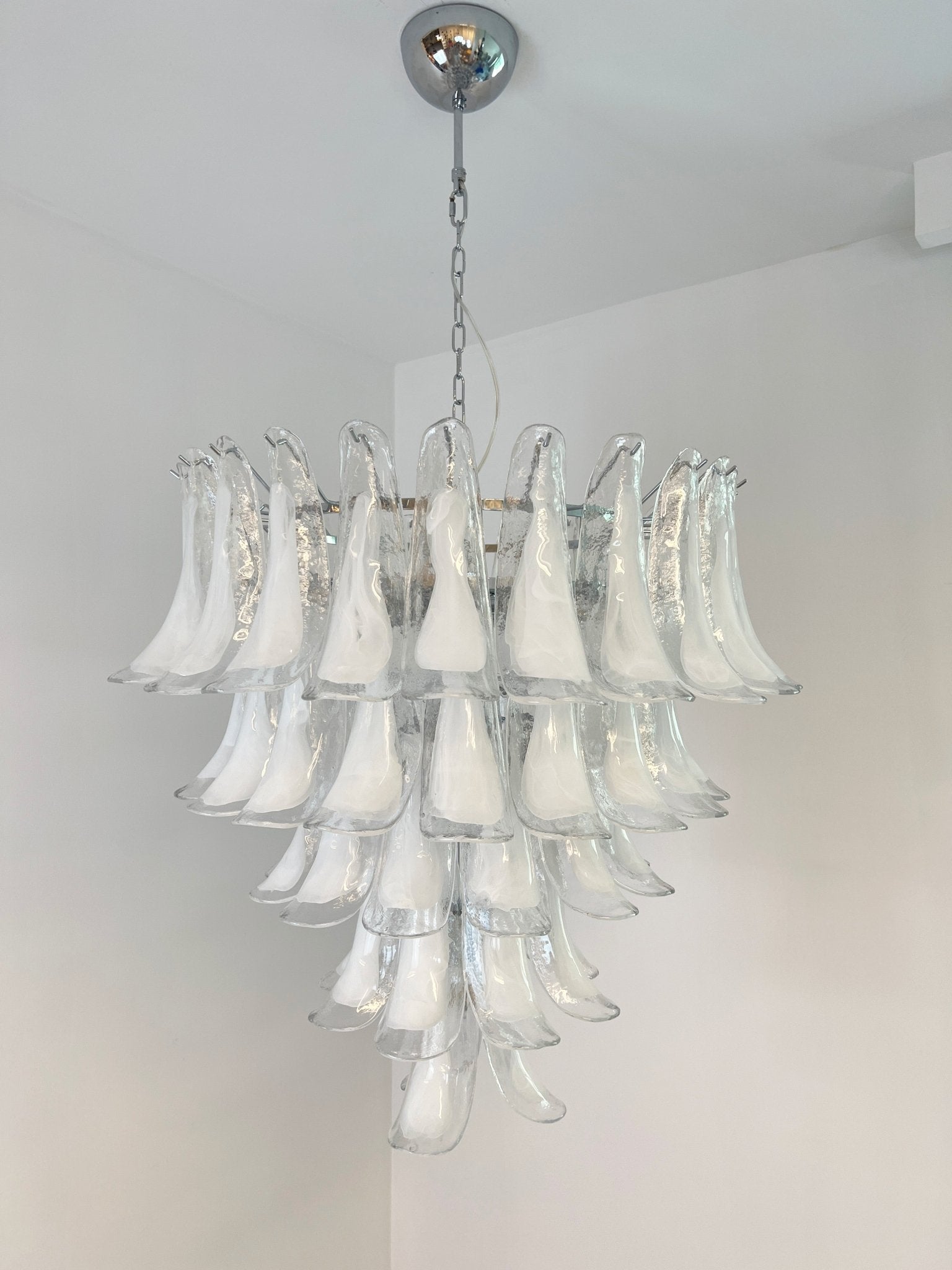 Aurora Chandelier Clear Murano Glass Petal Vintage-Neutral Decor