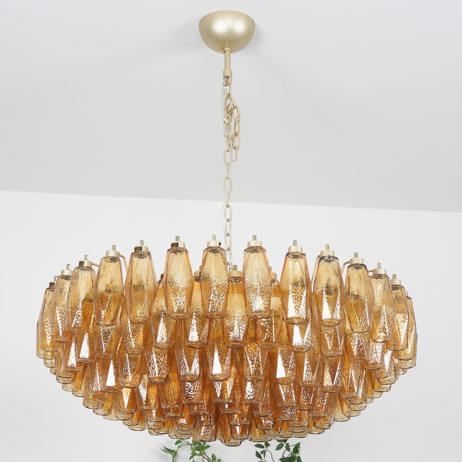 Vixor Chandelier Amber Layered Oval-Neutral Decor