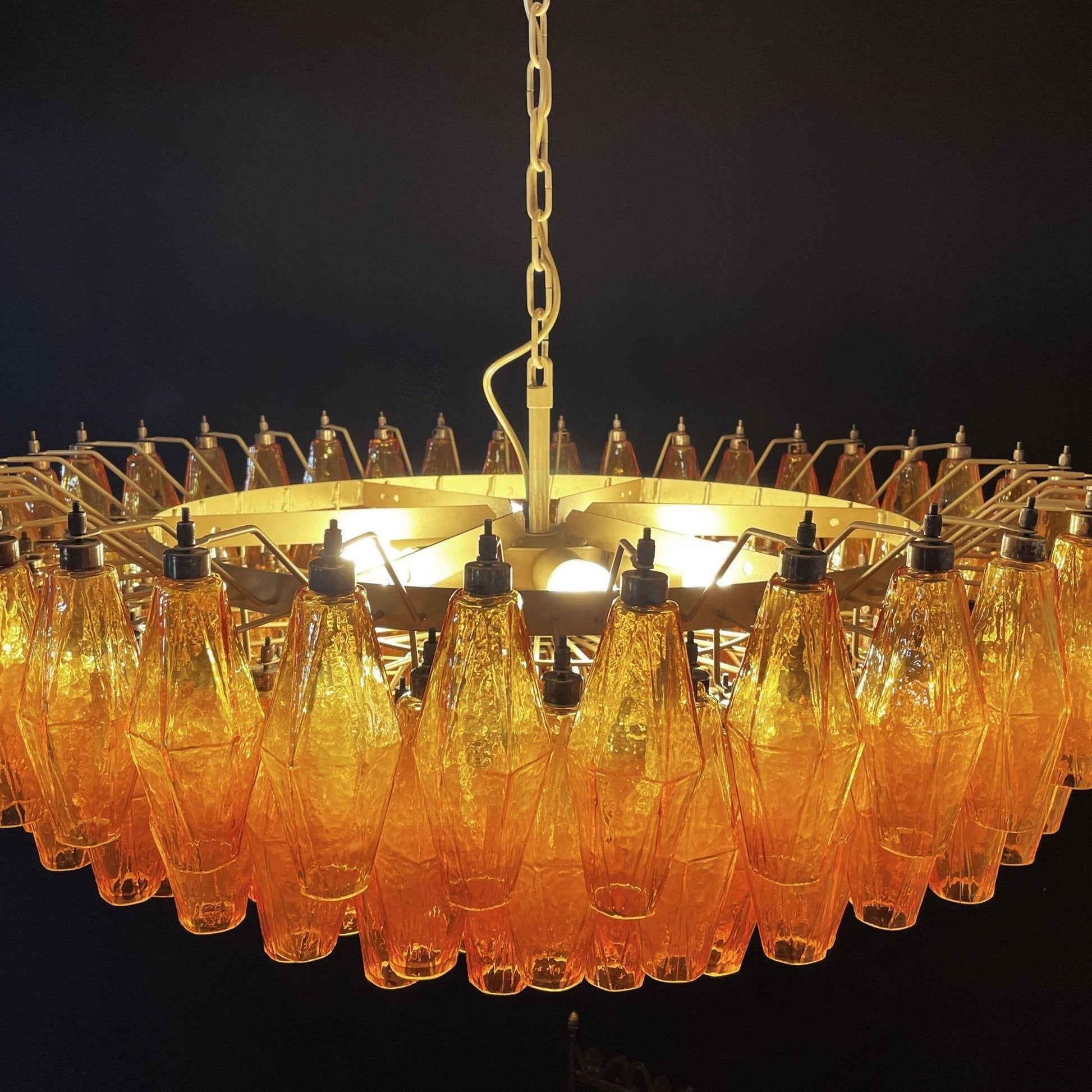 Vixor Chandelier Amber Layered Oval-Neutral Decor