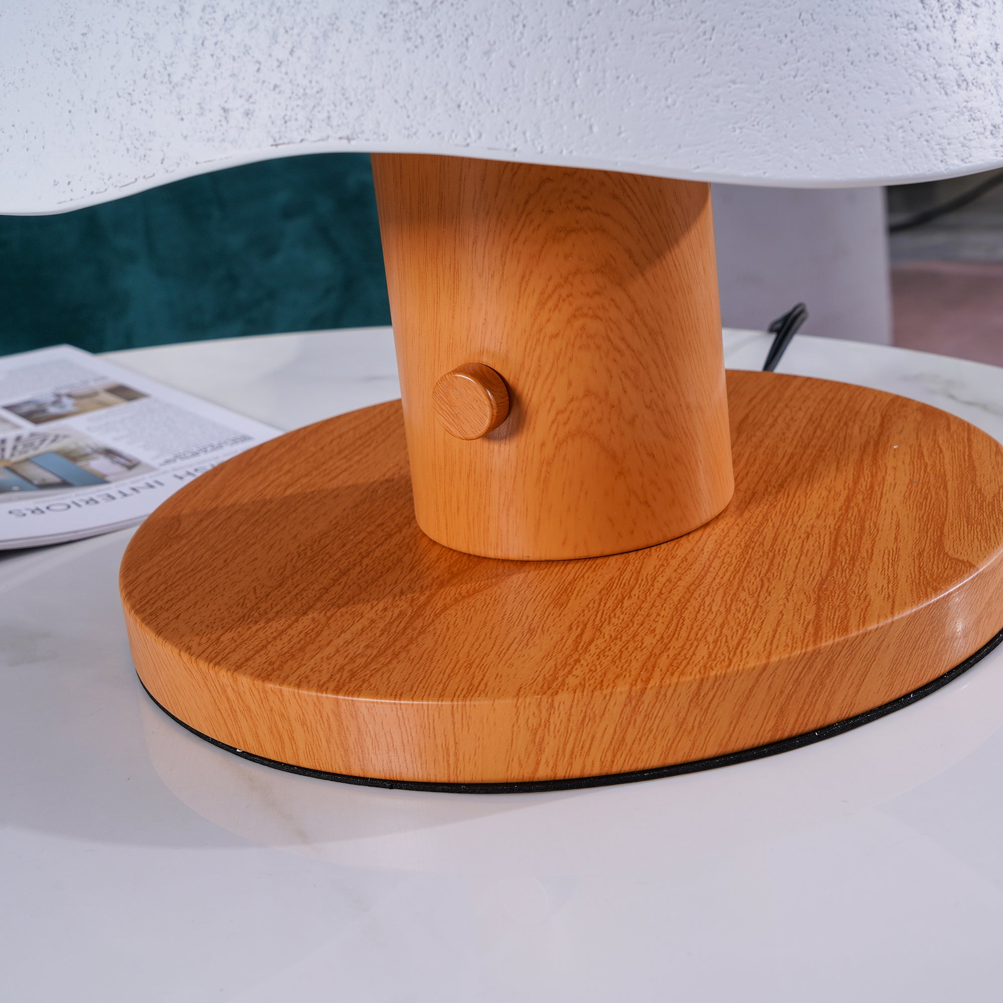 Wond Resin Wood Table Lamp-Neutral Decor