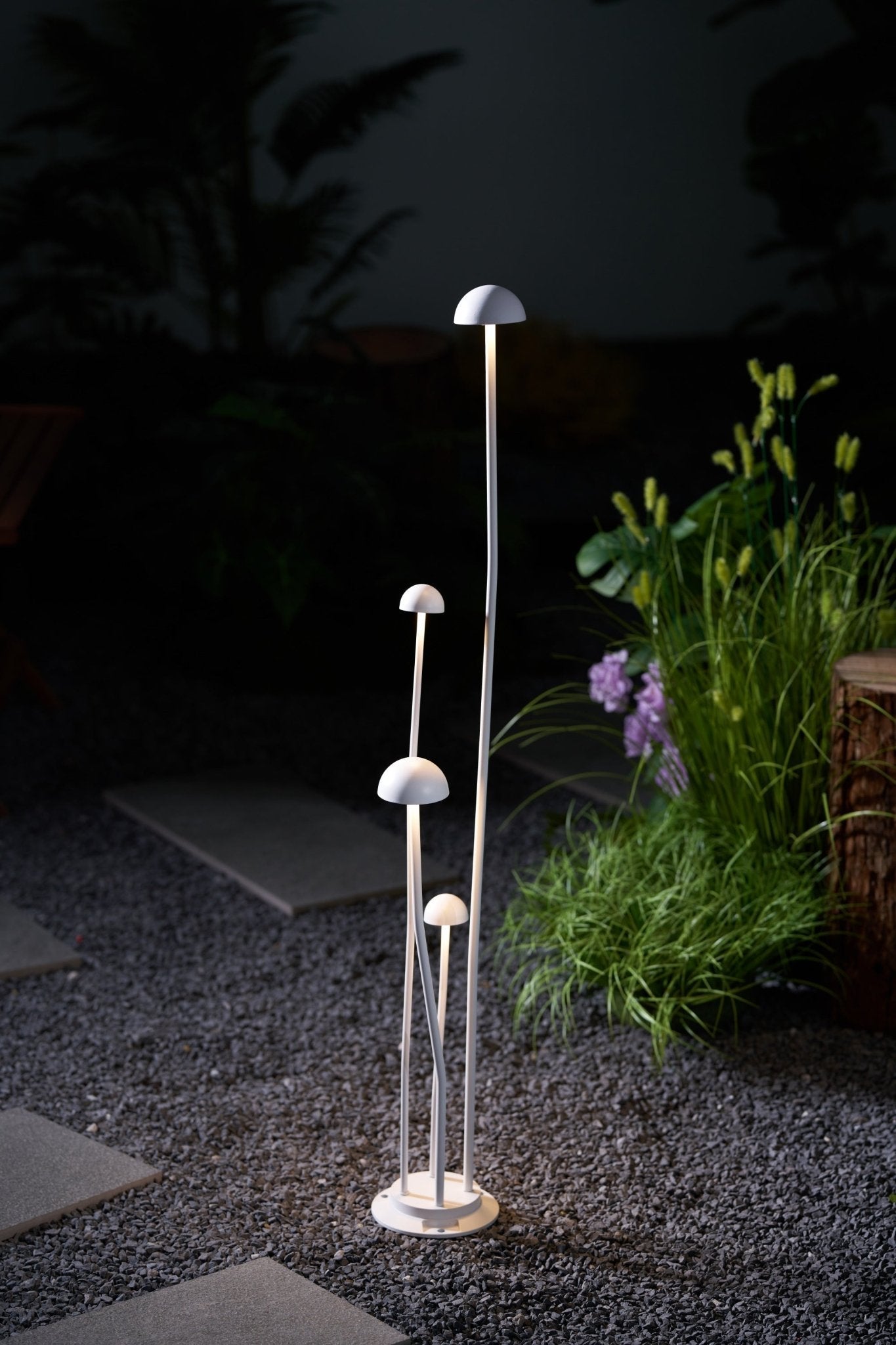 Nolv Outdoor Lamp-Neutral Decor