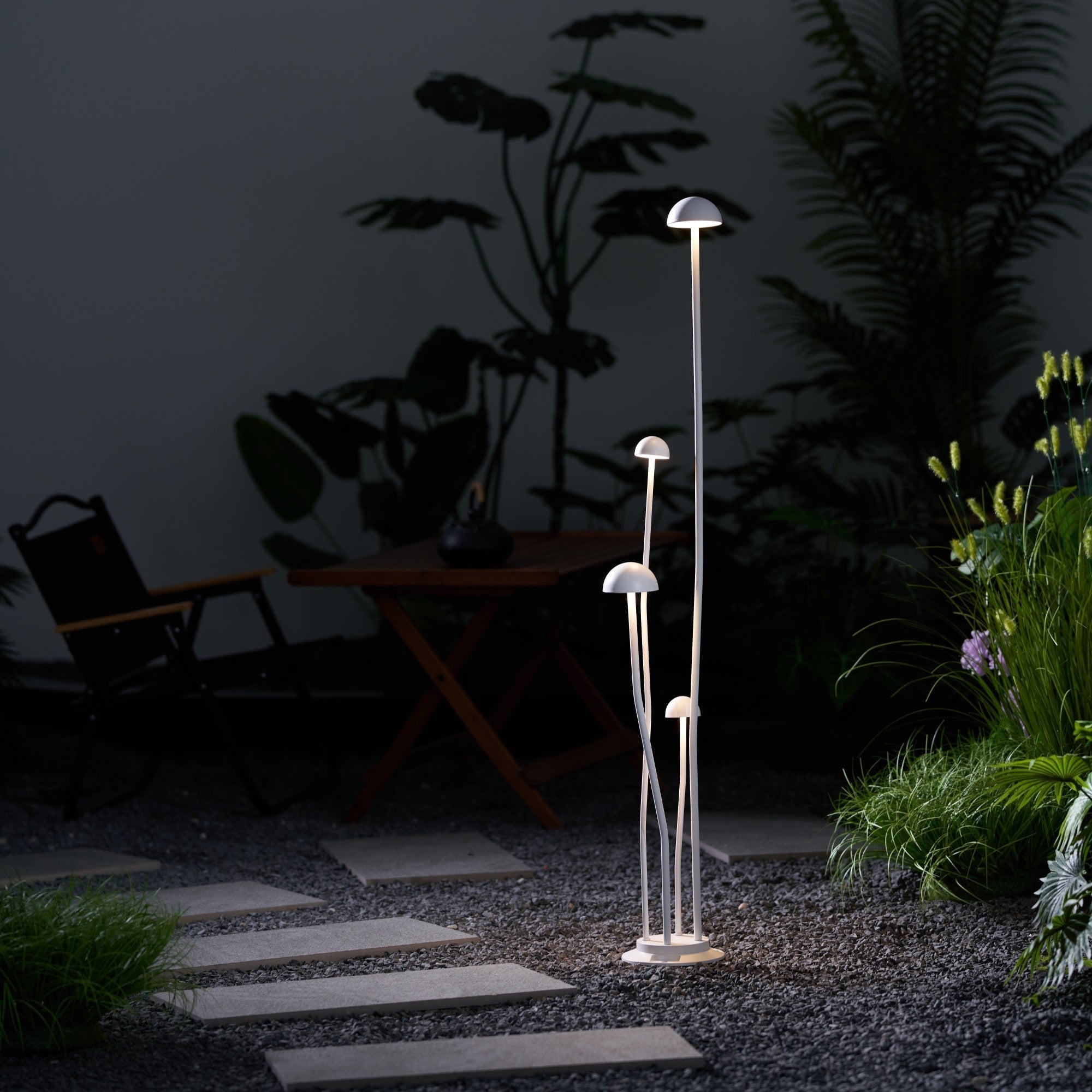 Nolv Outdoor Lamp-Neutral Decor