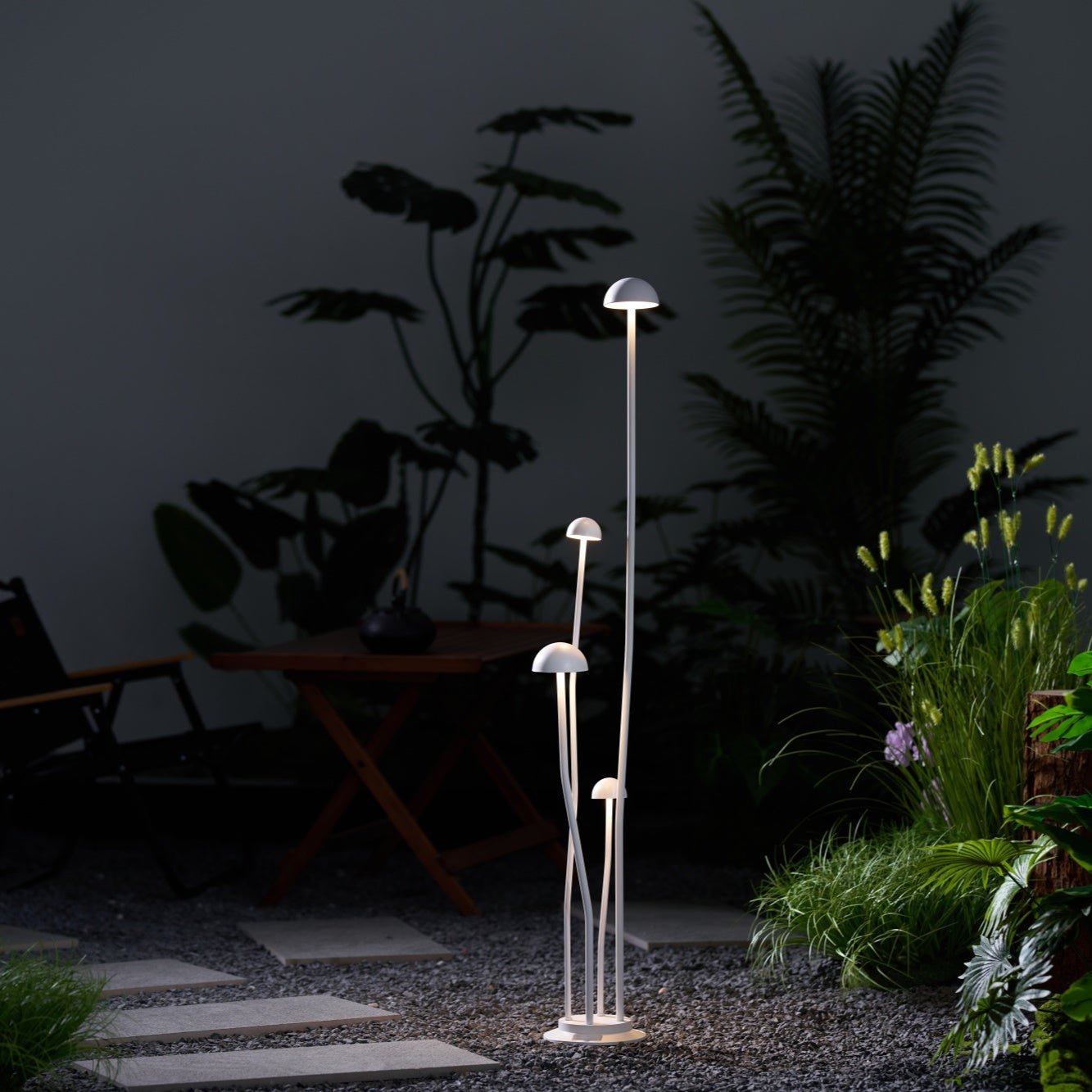 Nolv Outdoor Lamp-Neutral Decor