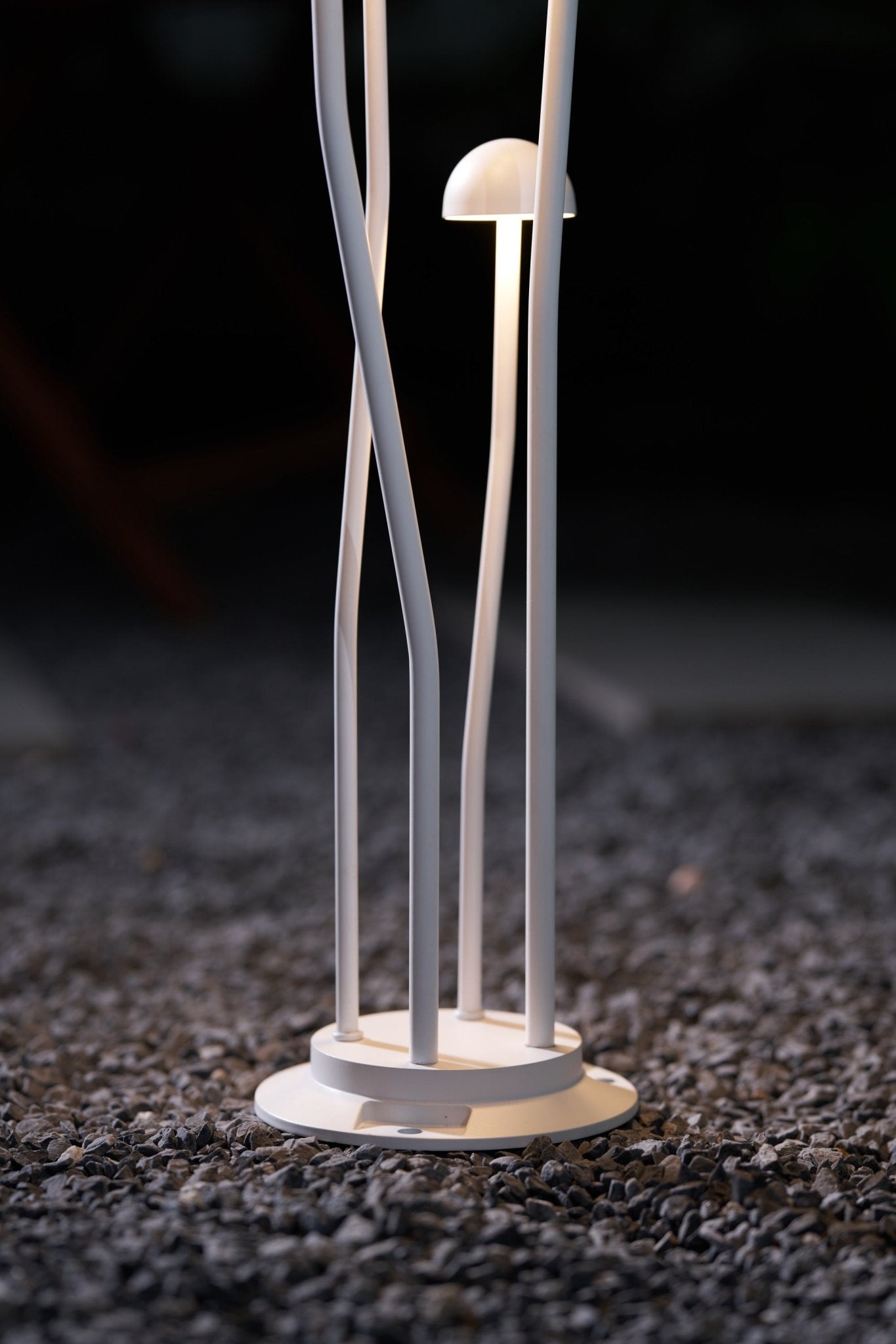 Nolv Outdoor Lamp-Neutral Decor