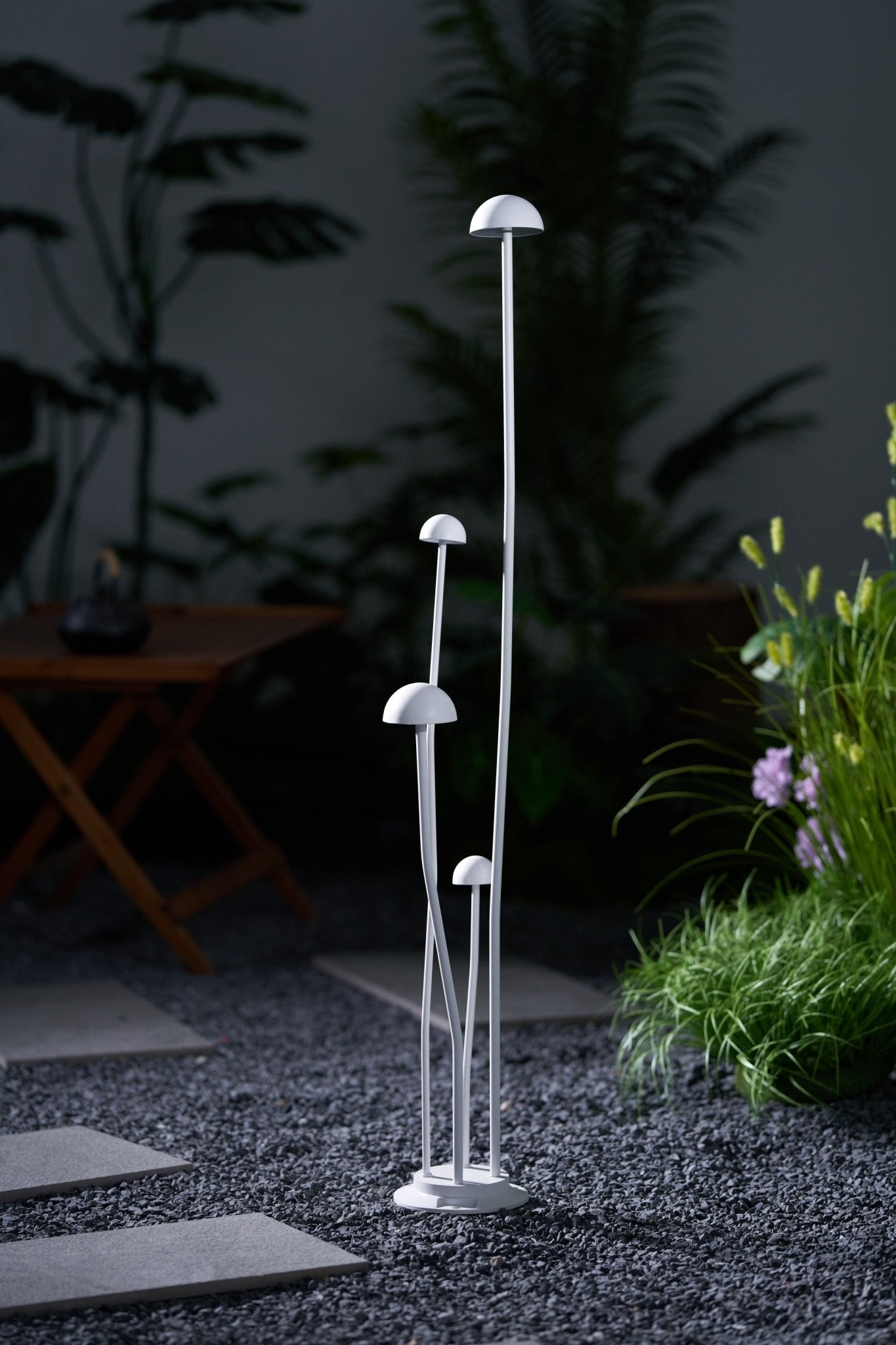 Nolv Outdoor Lamp-Neutral Decor