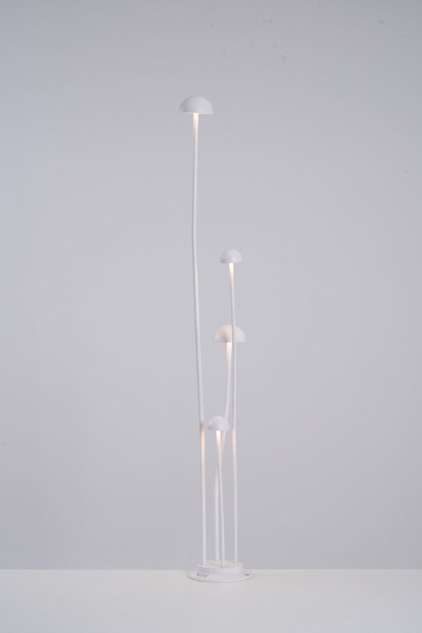 Nolv Outdoor Lamp-Neutral Decor