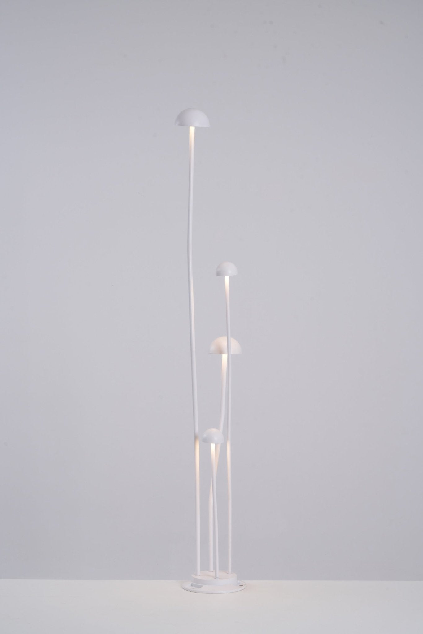 Nolv Outdoor Lamp-Neutral Decor