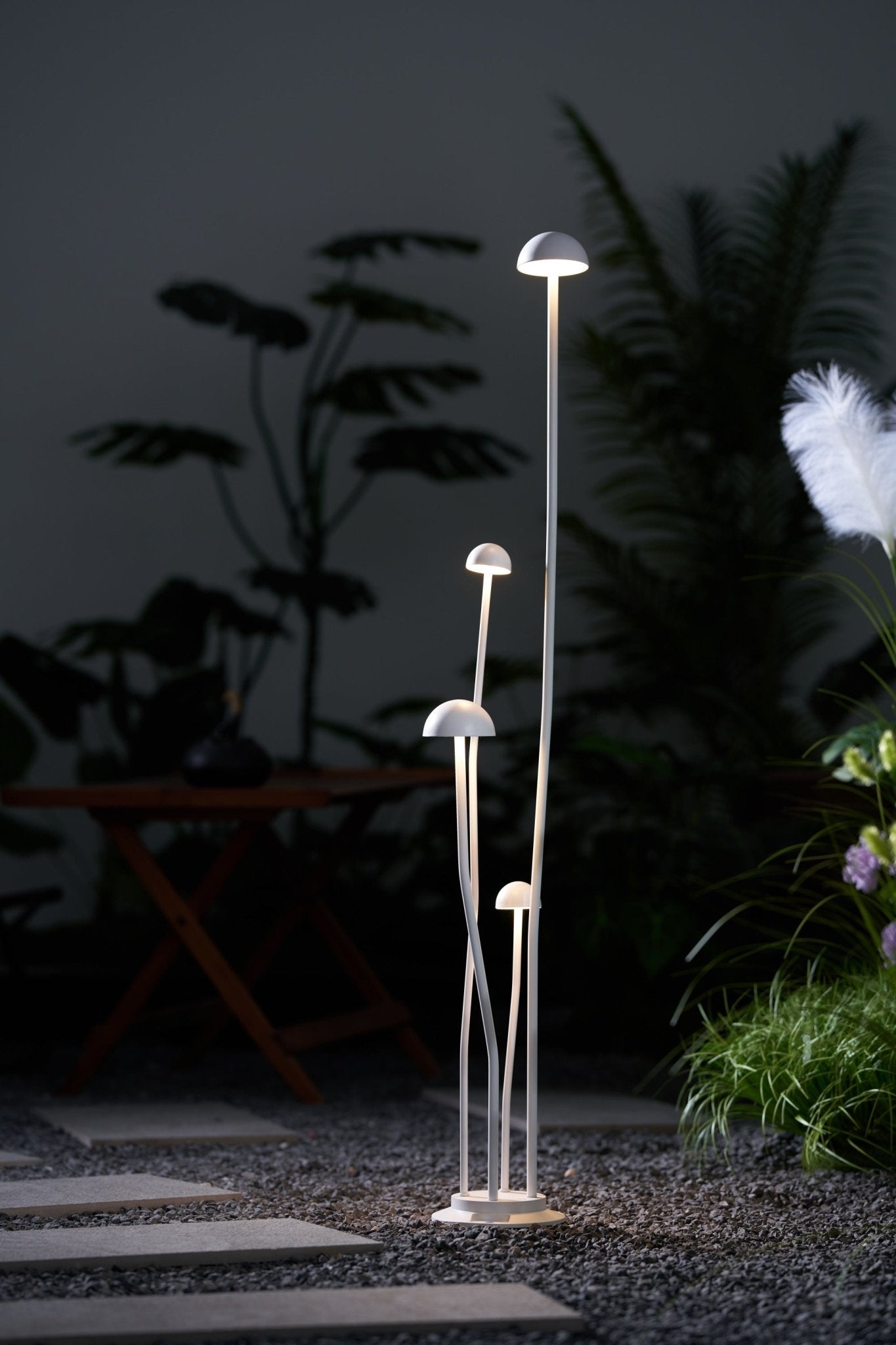 Nolv Outdoor Lamp-Neutral Decor