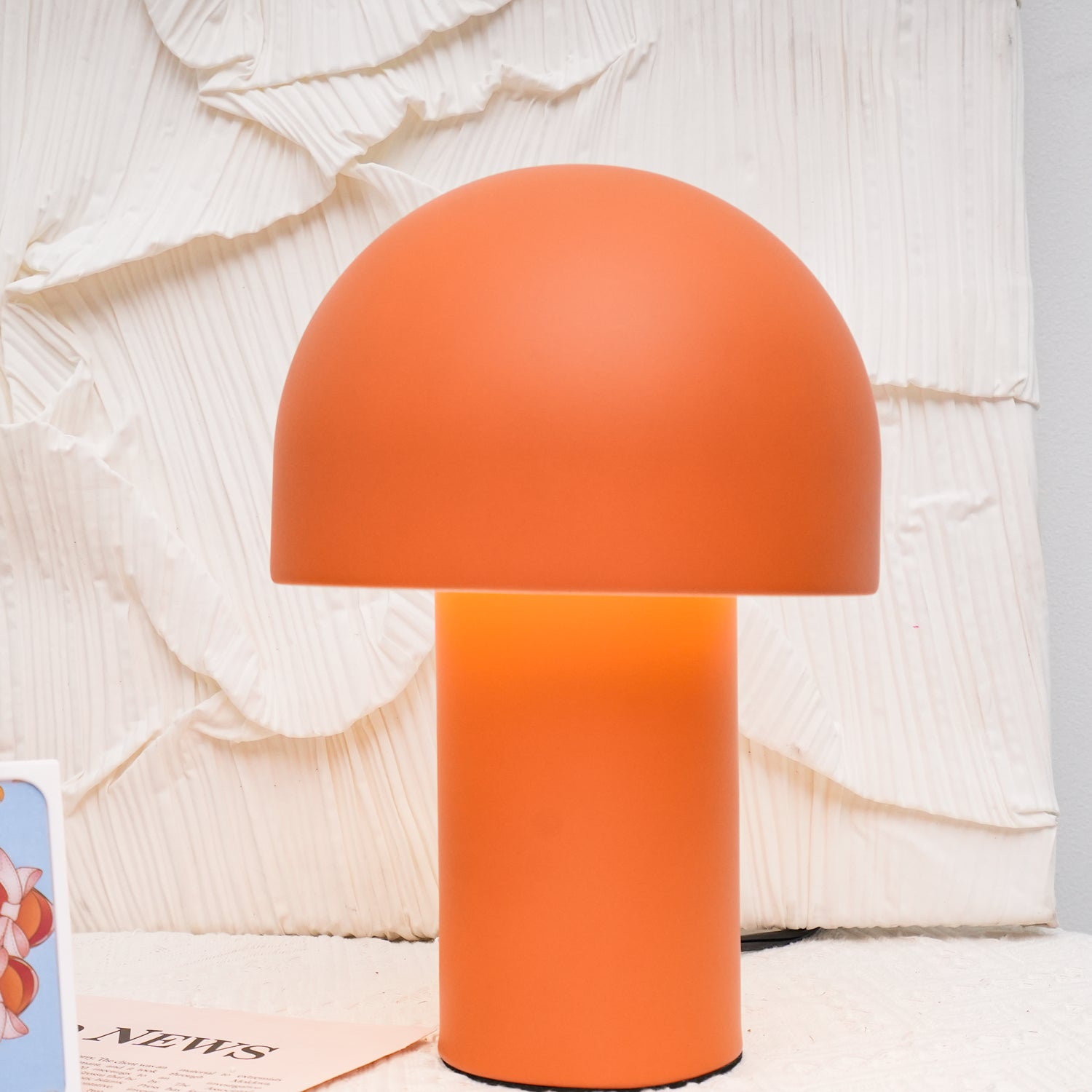 Urathen Retro Table Lamp-Neutral Decor