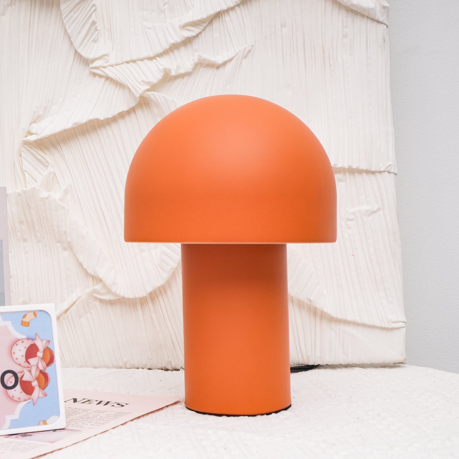 Urathen Retro Table Lamp-Neutral Decor