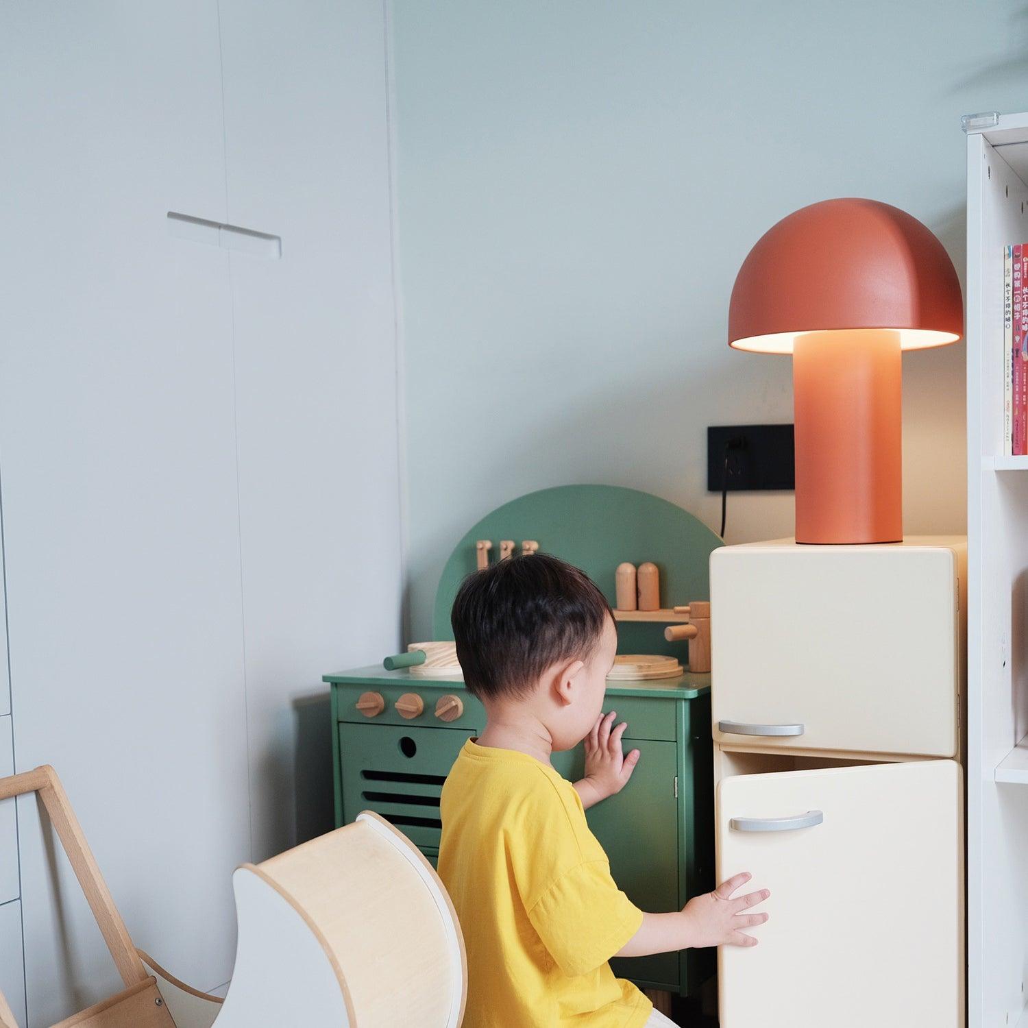 Urathen Retro Table Lamp-Neutral Decor