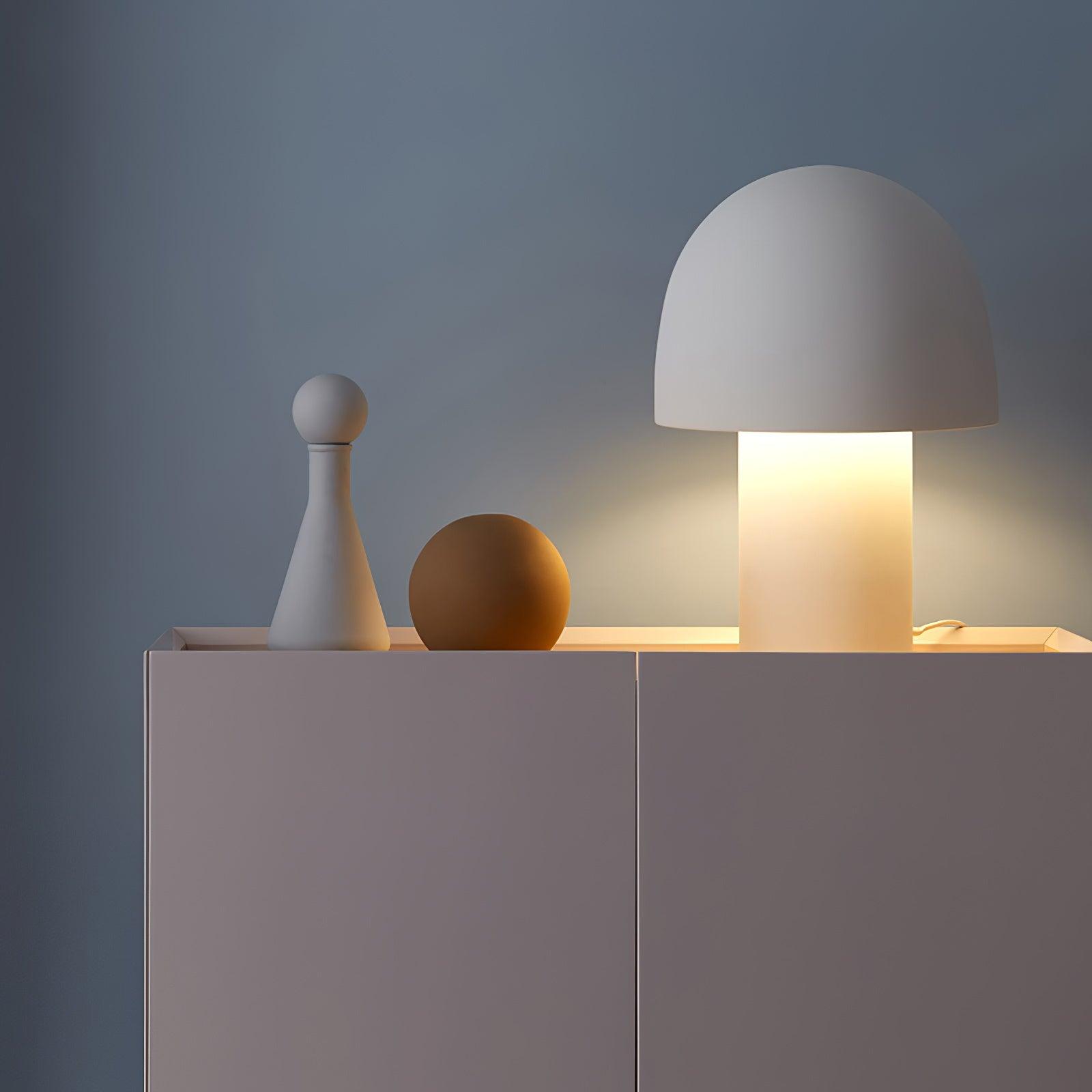 Urathen Retro Table Lamp-Neutral Decor