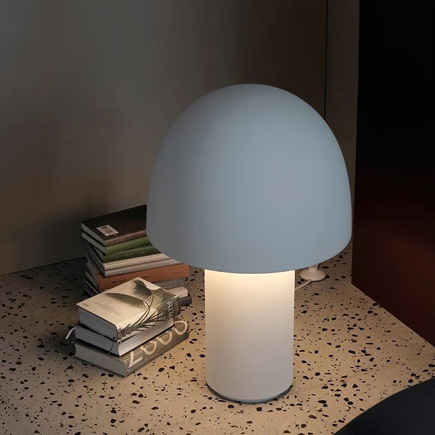 Urathen Retro Table Lamp-Neutral Decor