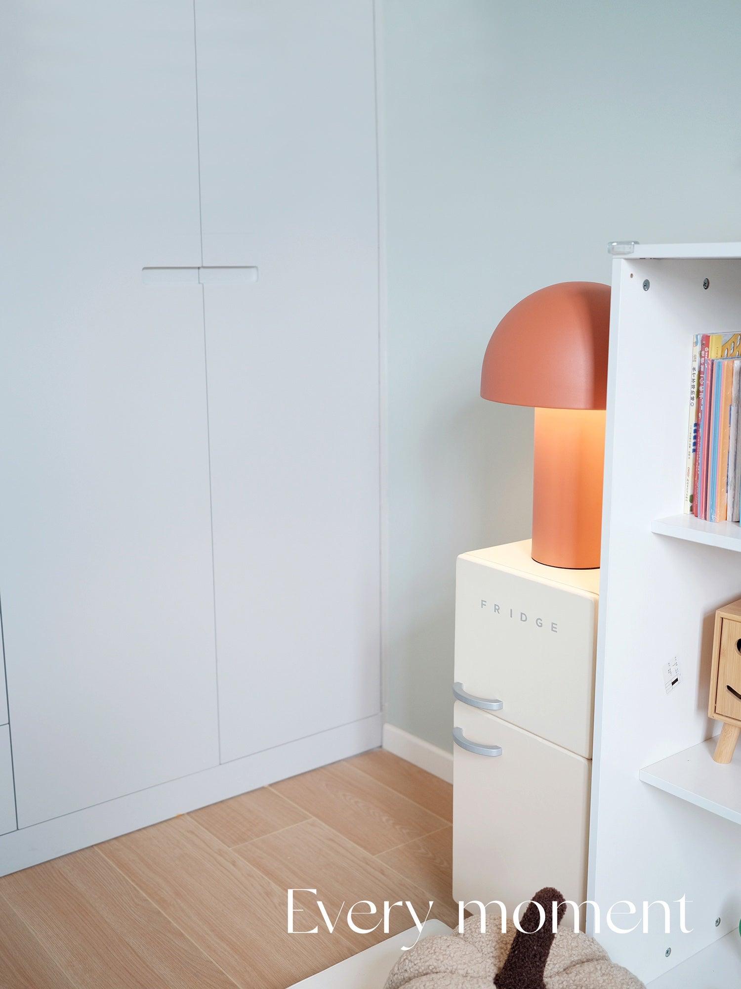Urathen Retro Table Lamp-Neutral Decor