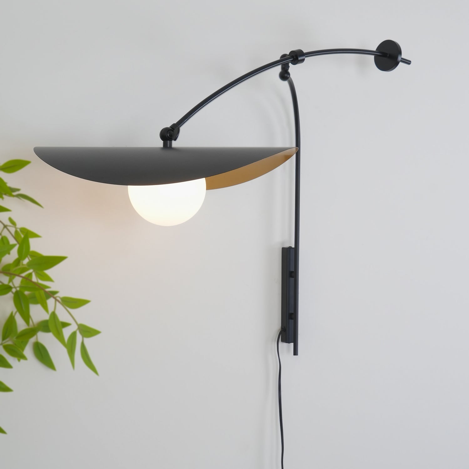 Tirove Glass Minimalist Wall Lamp-Neutral Decor