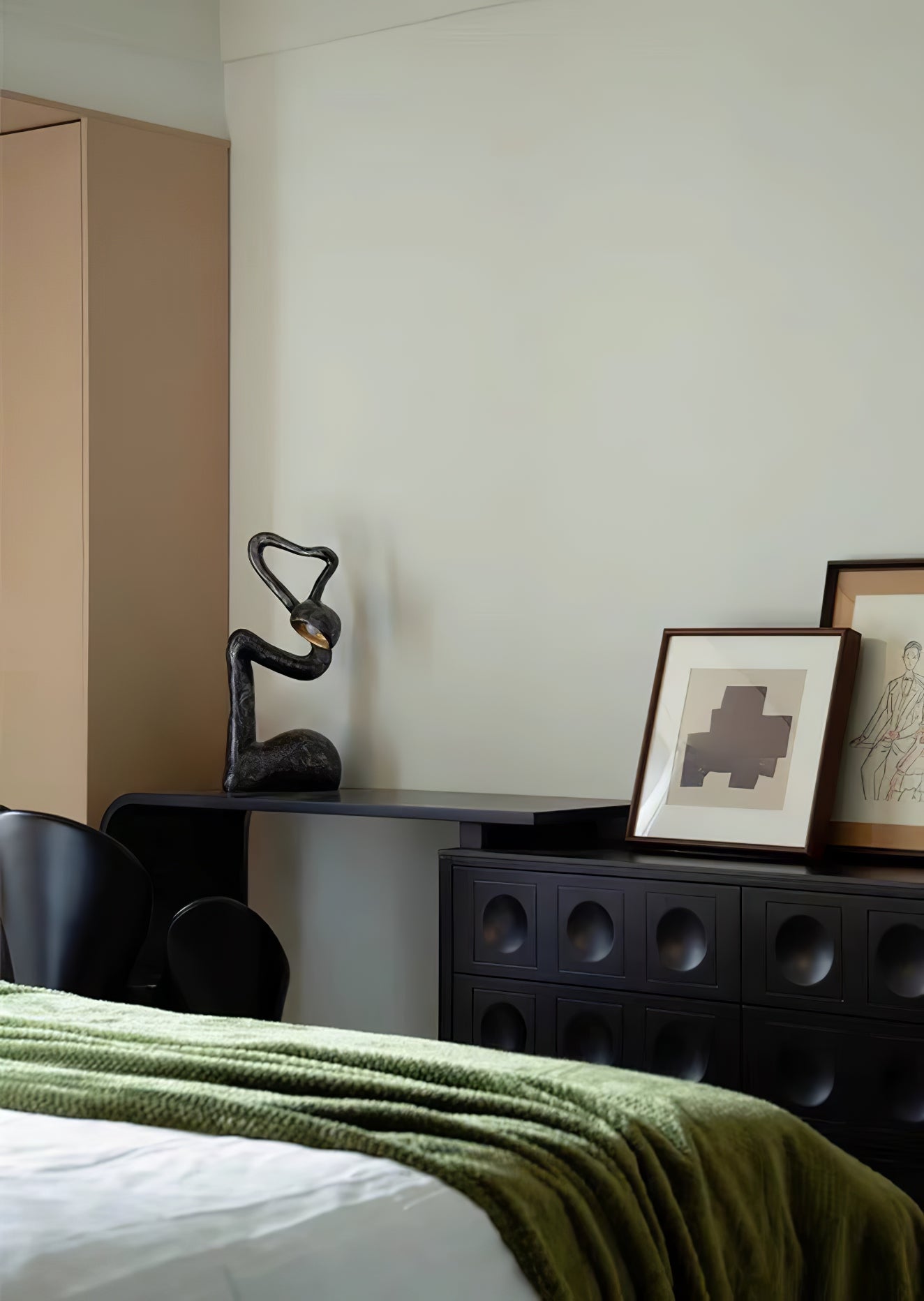 Twist Black Sculptural Table Lamp-Neutral Decor