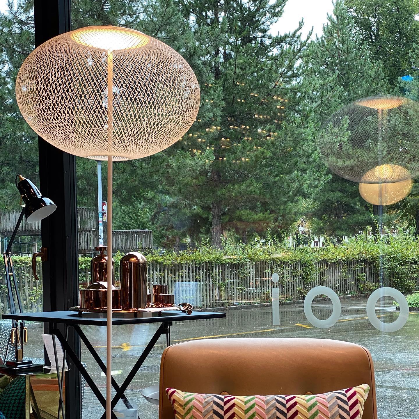 Ilsolyre Industrial Mesh Floor Lamp-Neutral Decor