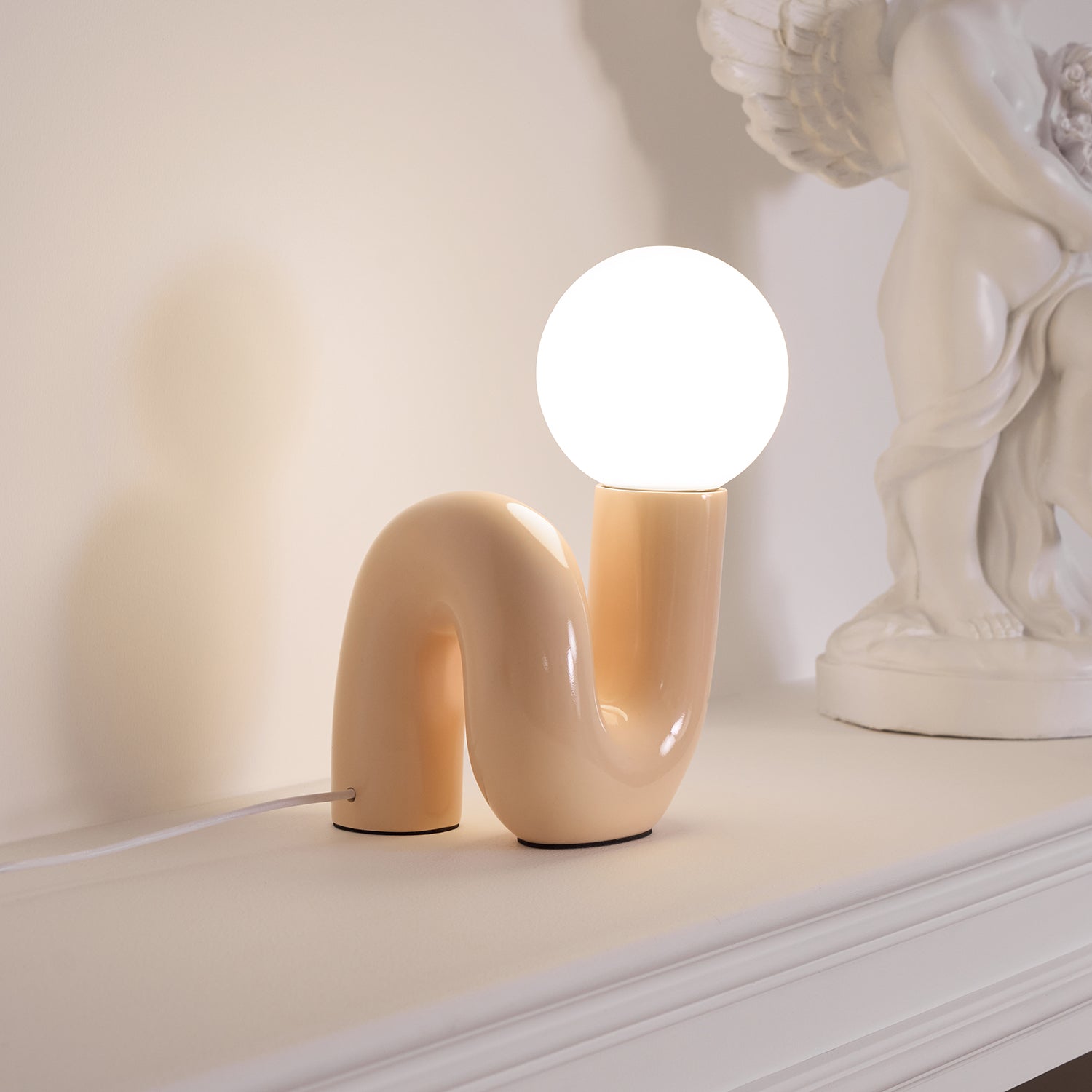 Aveny Lamp Playful N Shape All White-Neutral Decor