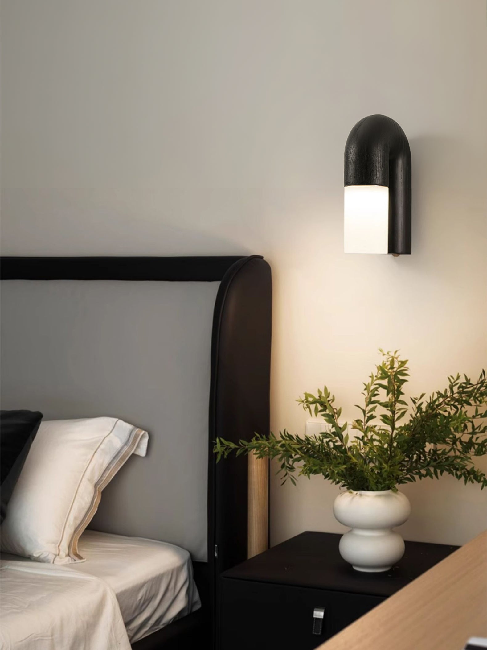 King Modern Minimalist Wood Wall Lamp-Neutral Decor