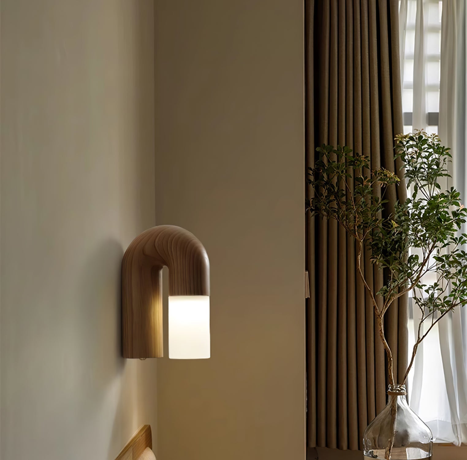 King Modern Minimalist Wood Wall Lamp-Neutral Decor