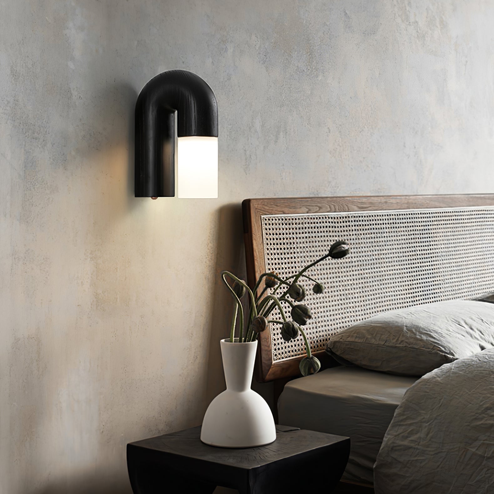 King Modern Minimalist Wood Wall Lamp-Neutral Decor