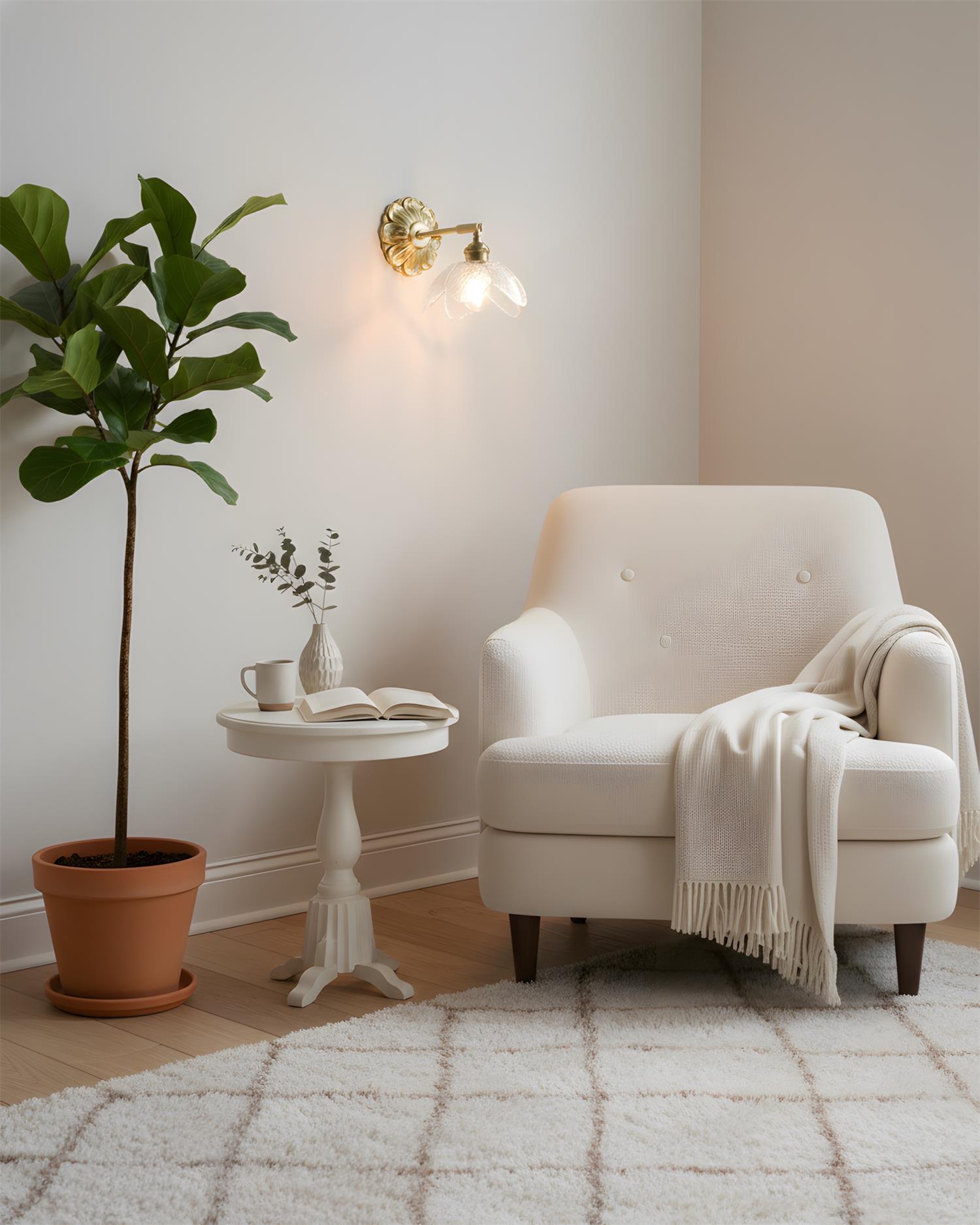 Minerva Wall Lamp