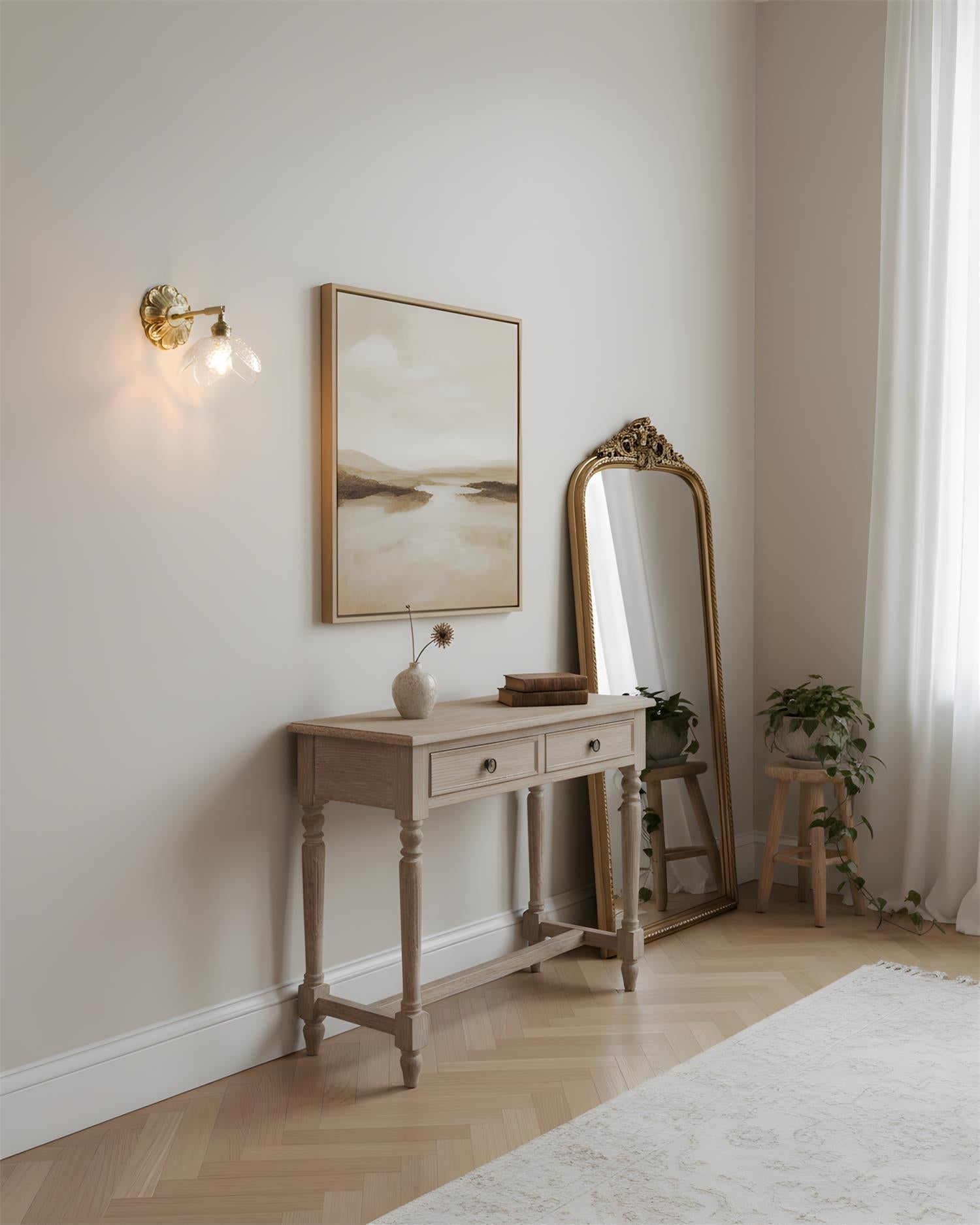 Minerva Wall Lamp