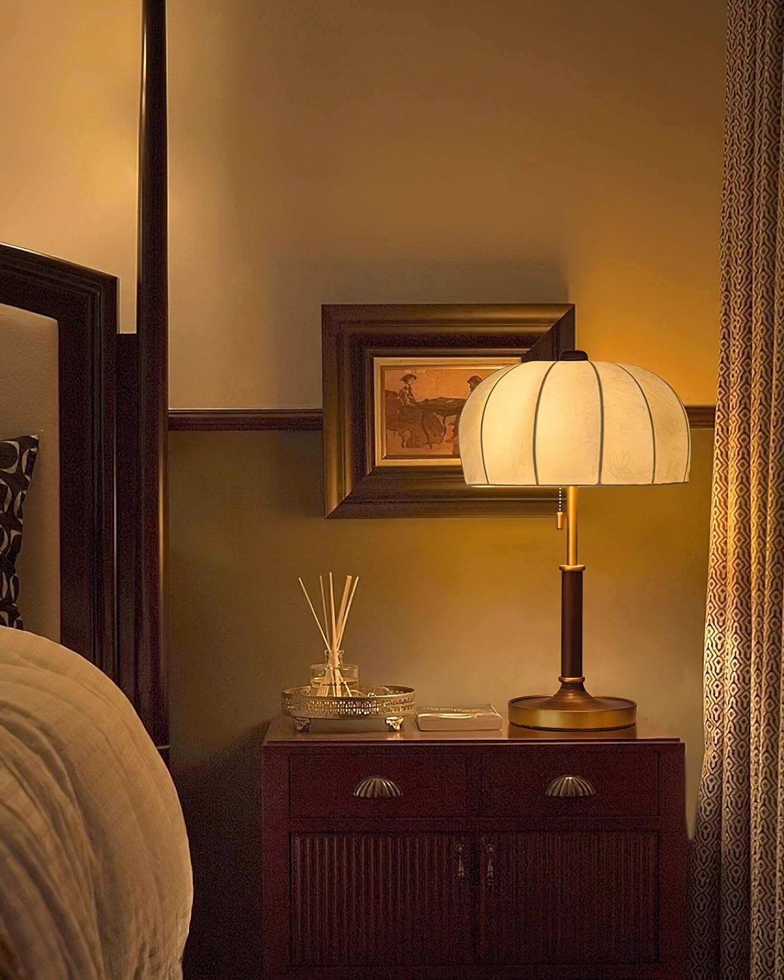 Nalemu Wood Fabric Retro Table Lamp-Neutral Decor