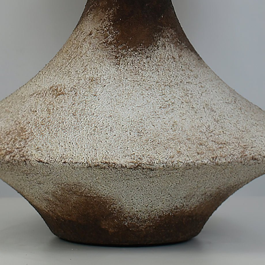 Navoer Fabric Artistic Table Lamp-Neutral Decor