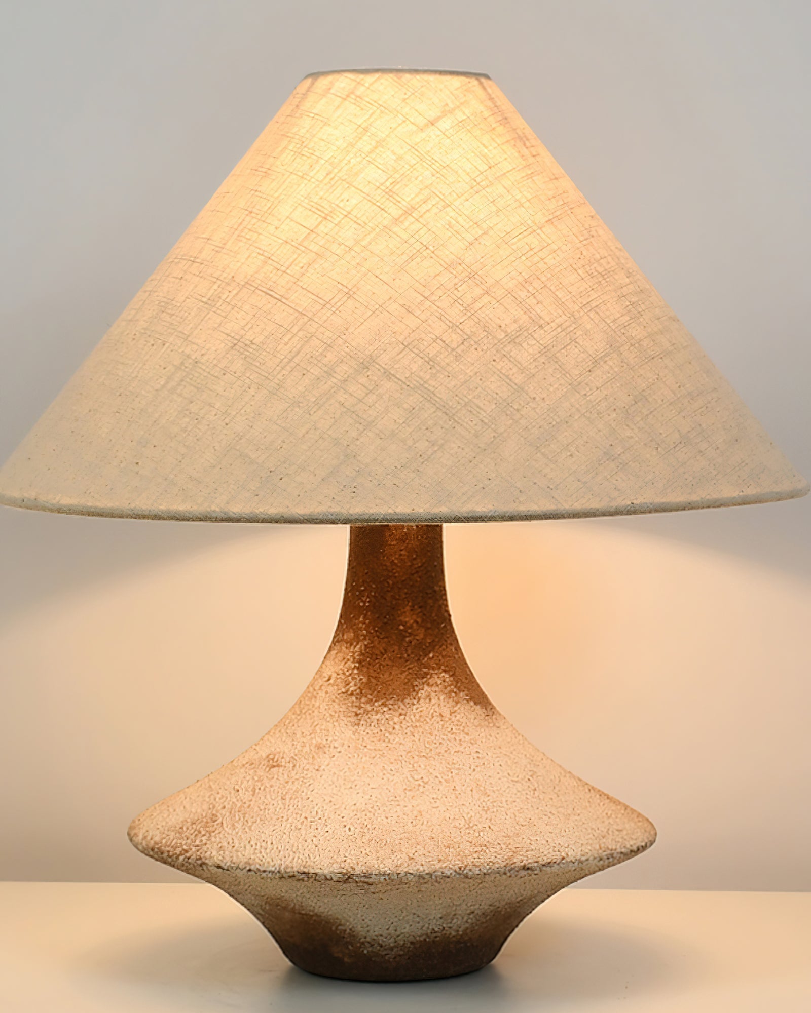 Navoer Fabric Artistic Table Lamp-Neutral Decor