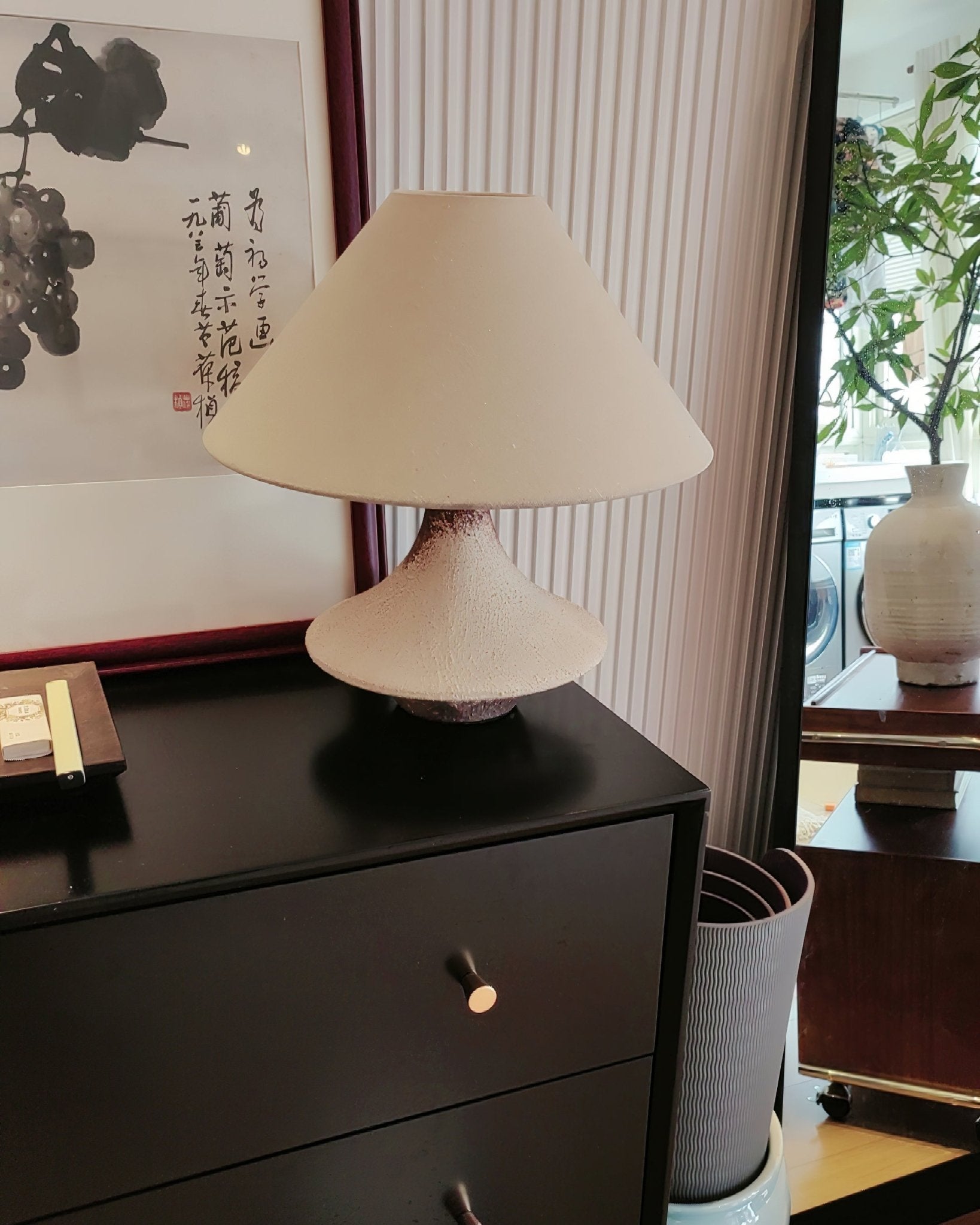 Navoer Fabric Artistic Table Lamp-Neutral Decor