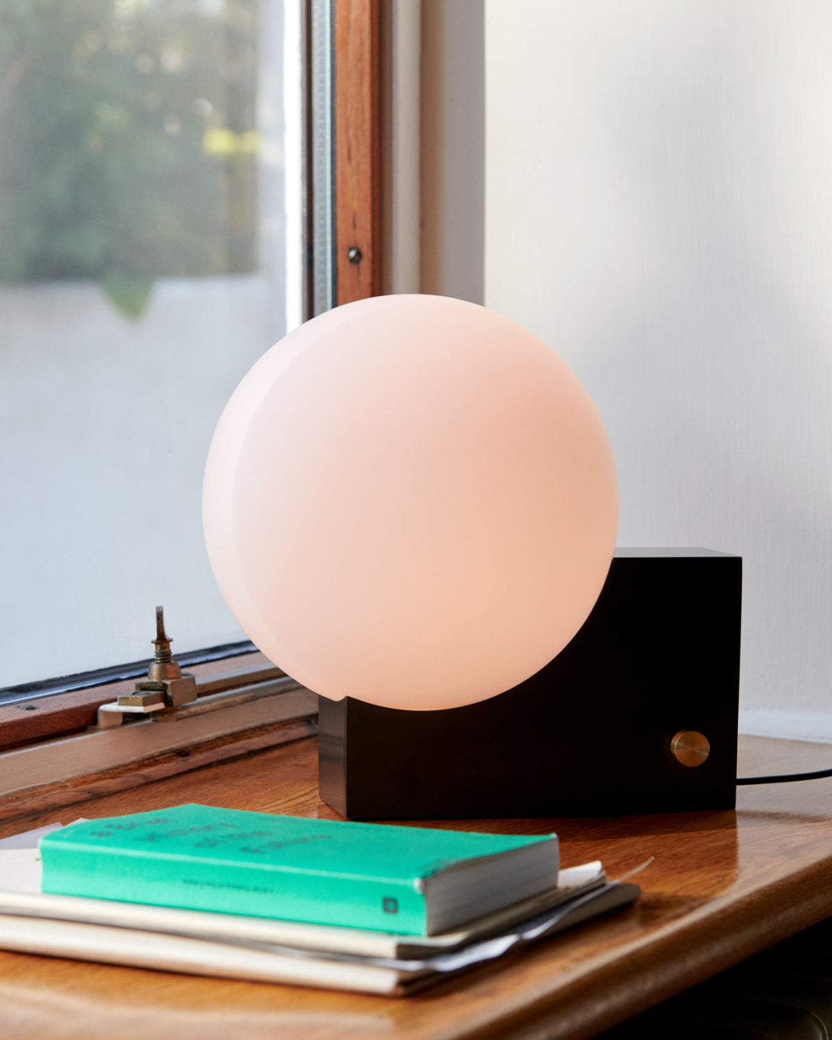 Elara Table Lamp