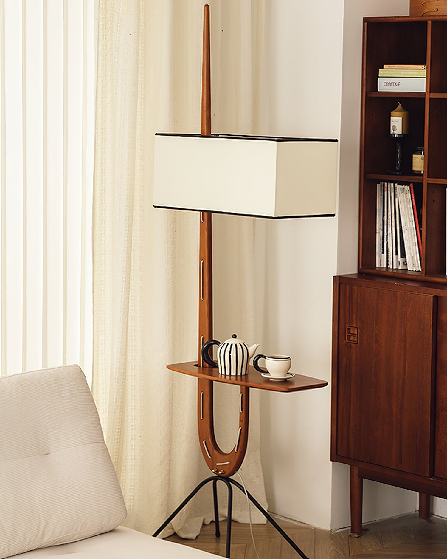 Lople Wood Floor Lamp
