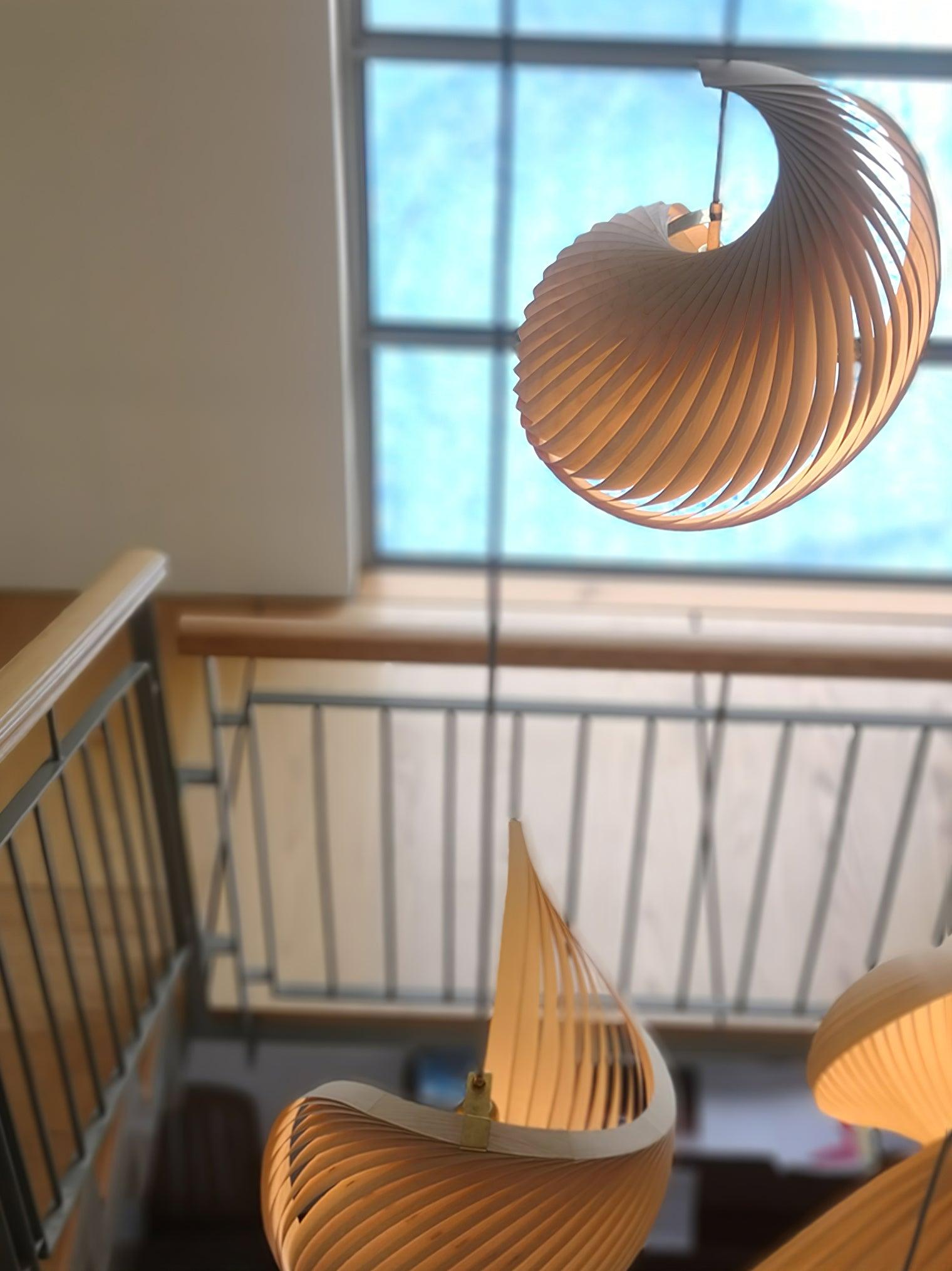 Loe Postmodern Luxury Shell Wood Wood Pendant Light-Neutral Decor