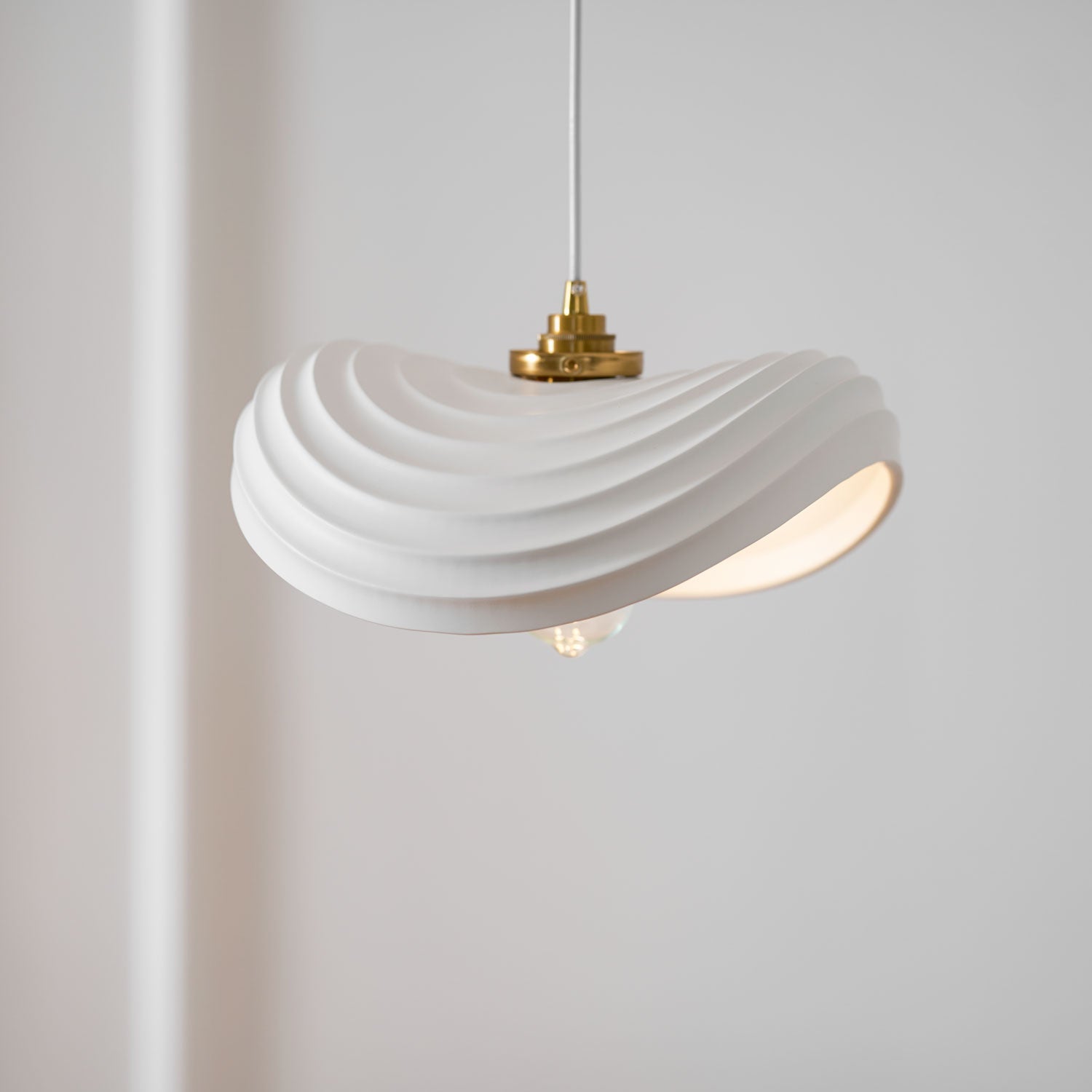 Lila Modern Resin Pendant Light-Neutral Decor