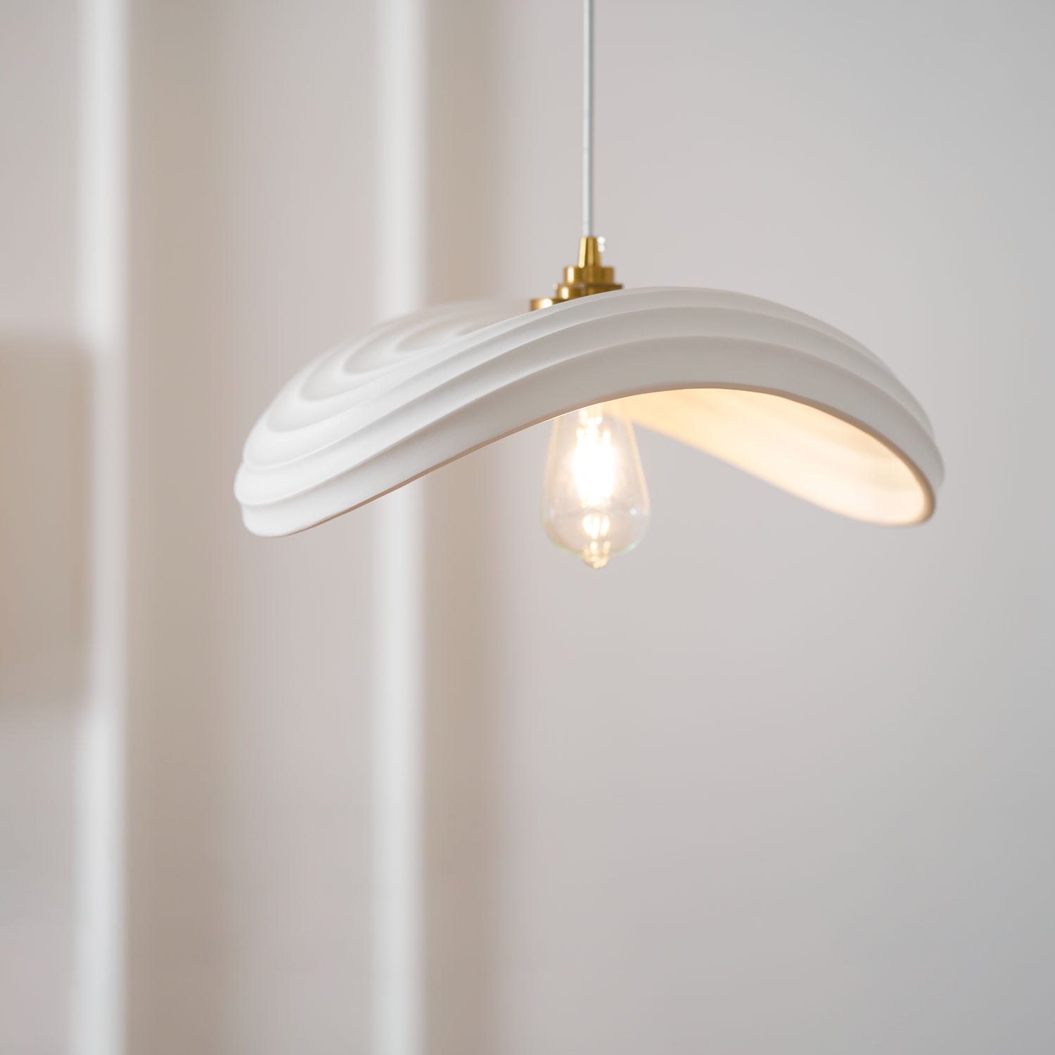 Lila Modern Resin Pendant Light-Neutral Decor