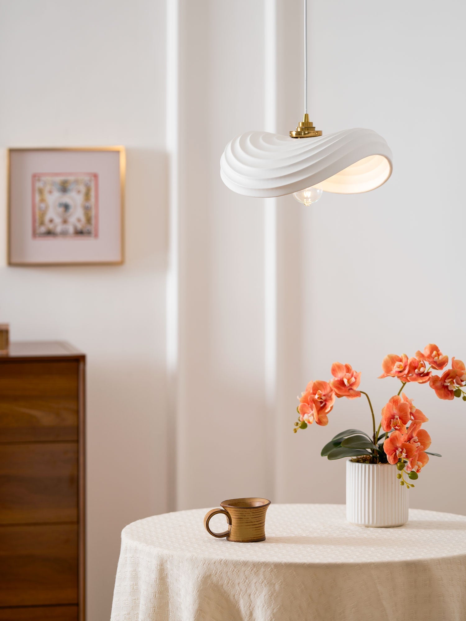 Lila Modern Resin Pendant Light-Neutral Decor