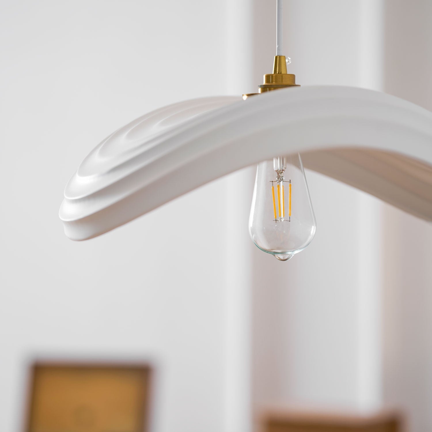 Lila Modern Resin Pendant Light-Neutral Decor