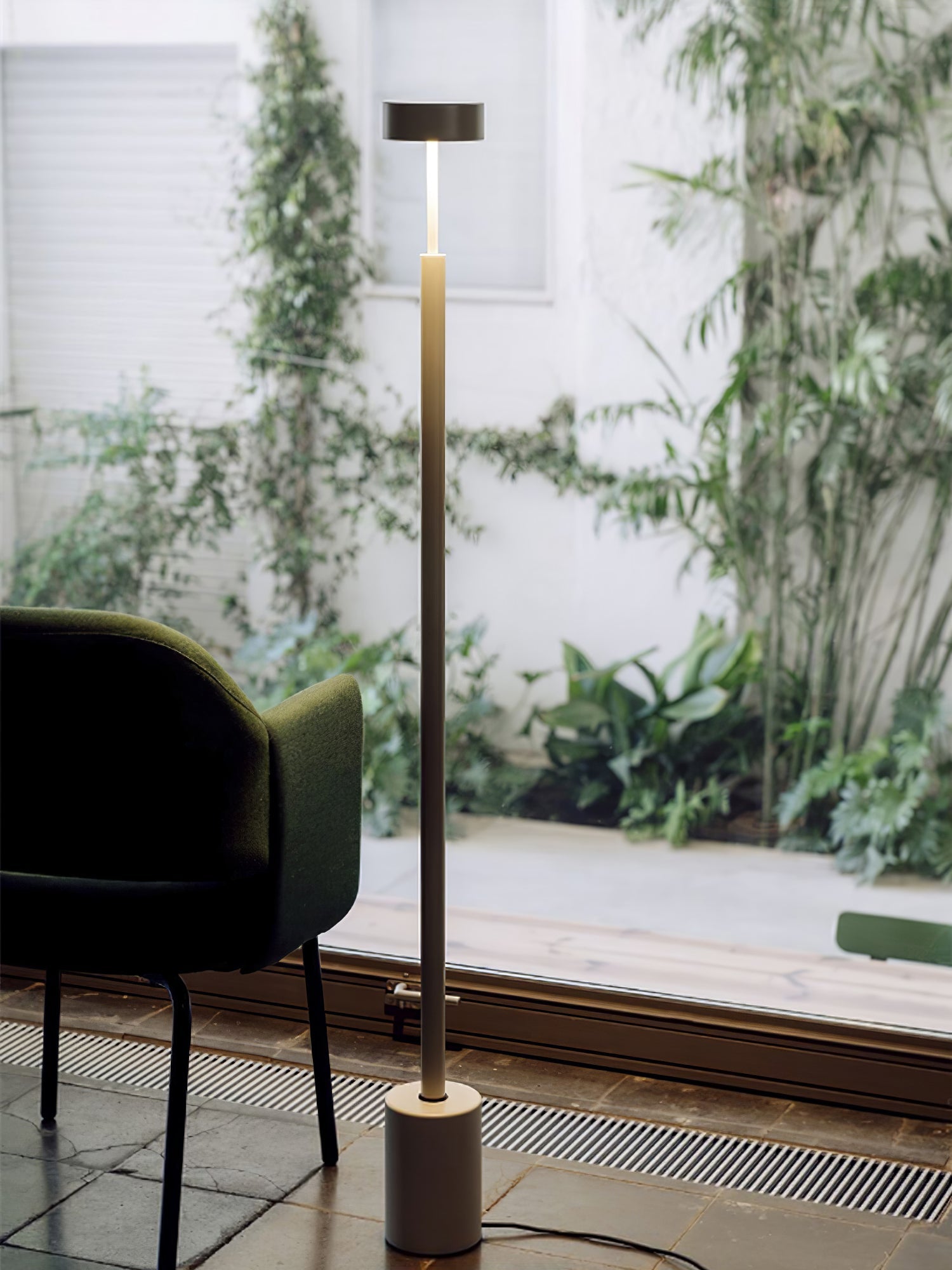 Circa Minimalist Rotatable Floor Lamp-Neutral Decor